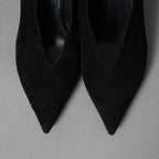 未使用 CELINE セリーヌ / エッセンシャル Vネック スウェード パンプス シューズ / size 35.5 (22.5cm) BLACK レディース 352113-izm