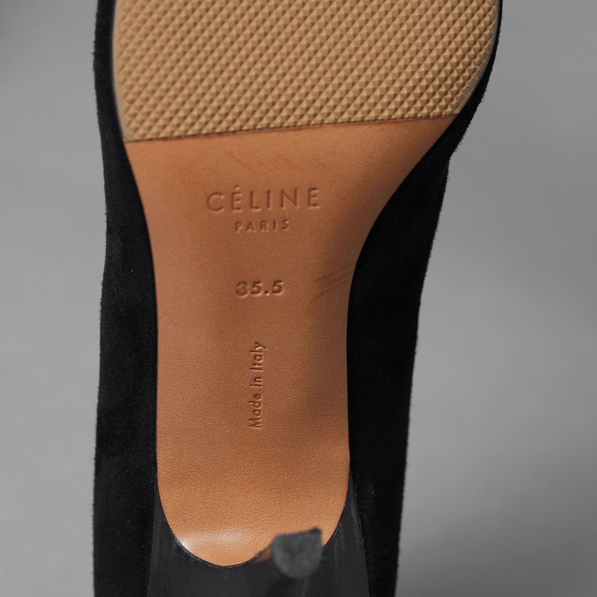 未使用 CELINE セリーヌ / エッセンシャル Vネック スウェード パンプス シューズ / size 35.5 (22.5cm) BLACK レディース 352113-izm