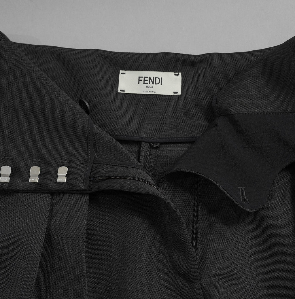 FENDI フェンディ / 美品 22AW タック ショートパンツ / キュロット / FR6336 AGTS / size 42 (BLACK) レディース