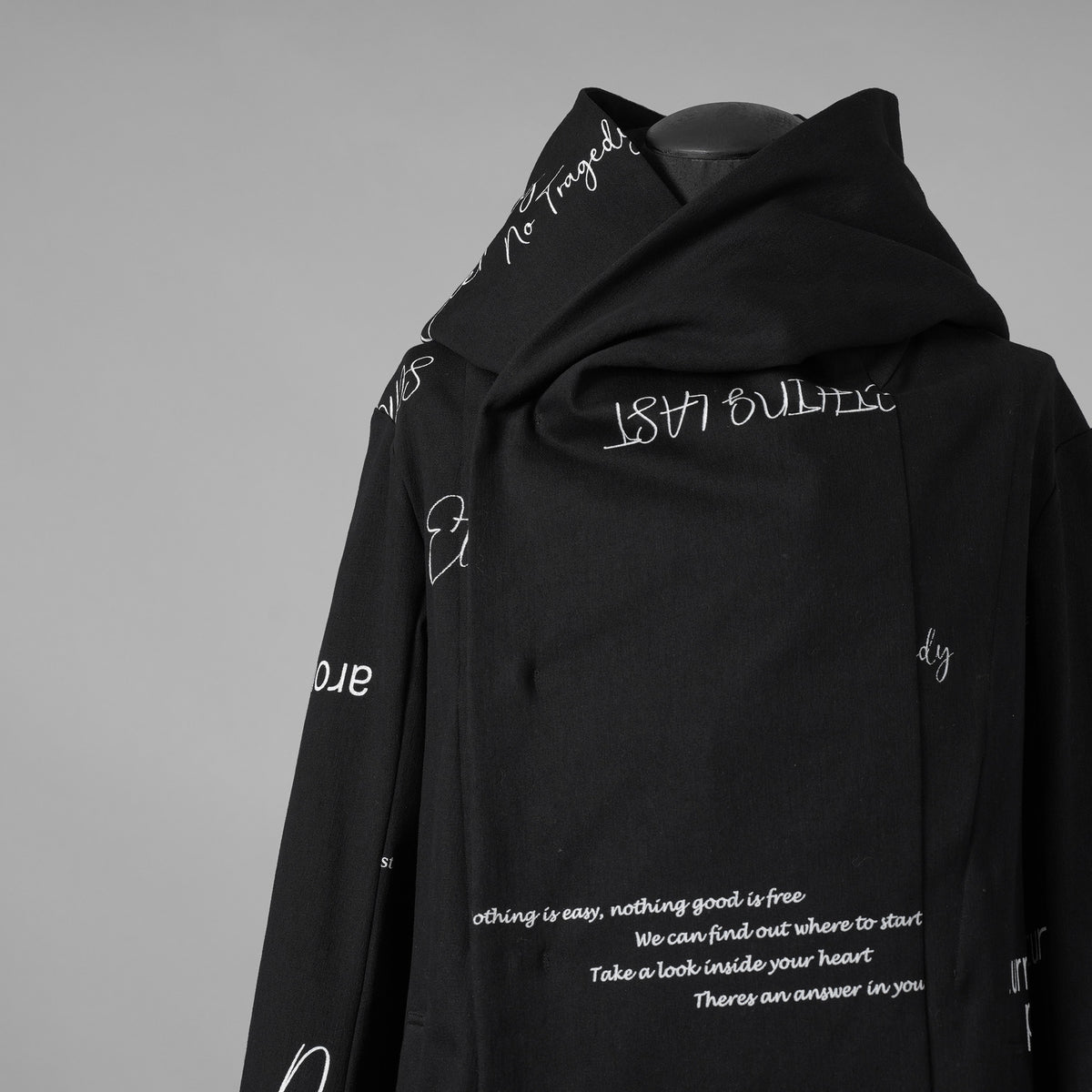 bajra バジュラ / 美品 25AW ストレッチデニム プリント フーデッドコート / 157UC03 / size 3 (BLACK) 352118-in-ue