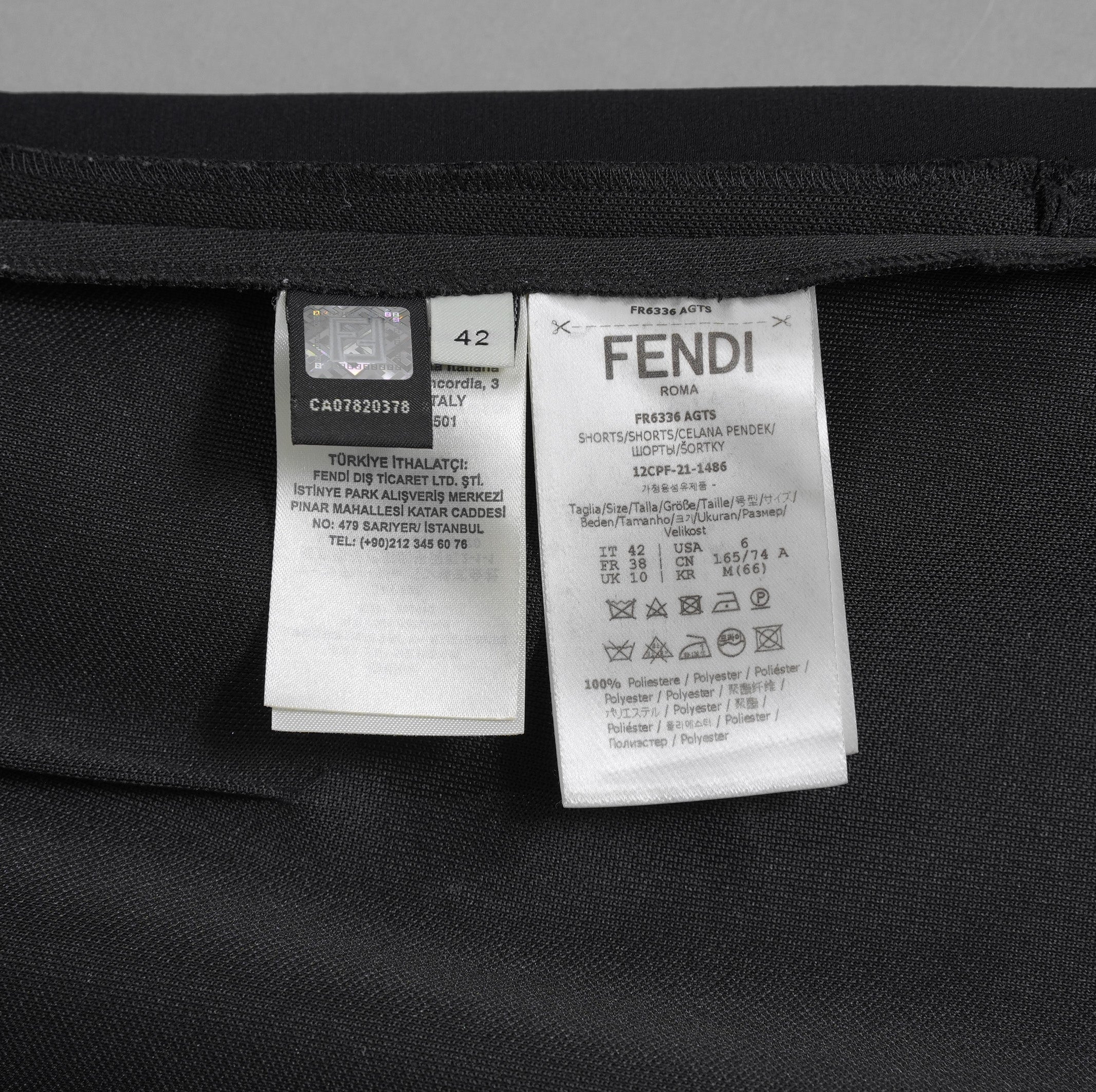 FENDI フェンディ / 美品 22AW タック ショートパンツ / キュロット / FR6336 AGTS / size 42 (BLACK) レディース