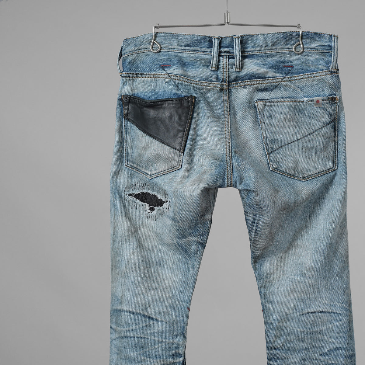 STRUM × DeeTA ストラム コラボ / 16AW JEFFLY PUNK & ROCK SLIM  クラッシュ＆リペア加工 デニムパンツ / DTA-004D / size 30 (INDIGO) 123033-alm