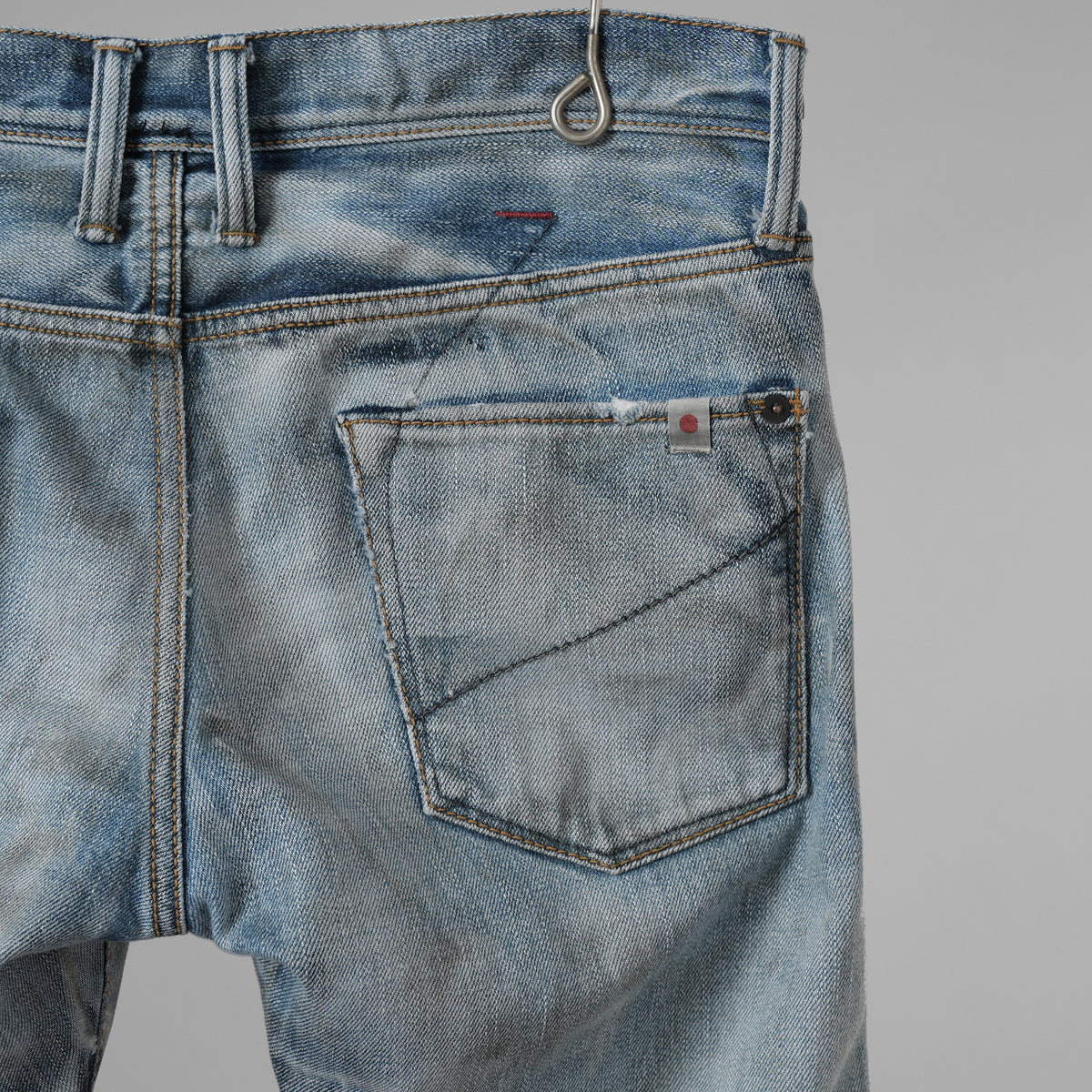 STRUM × DeeTA ストラム コラボ / 16AW JEFFLY PUNK & ROCK SLIM  クラッシュ＆リペア加工 デニムパンツ / DTA-004D / size 30 (INDIGO) 123033-alm