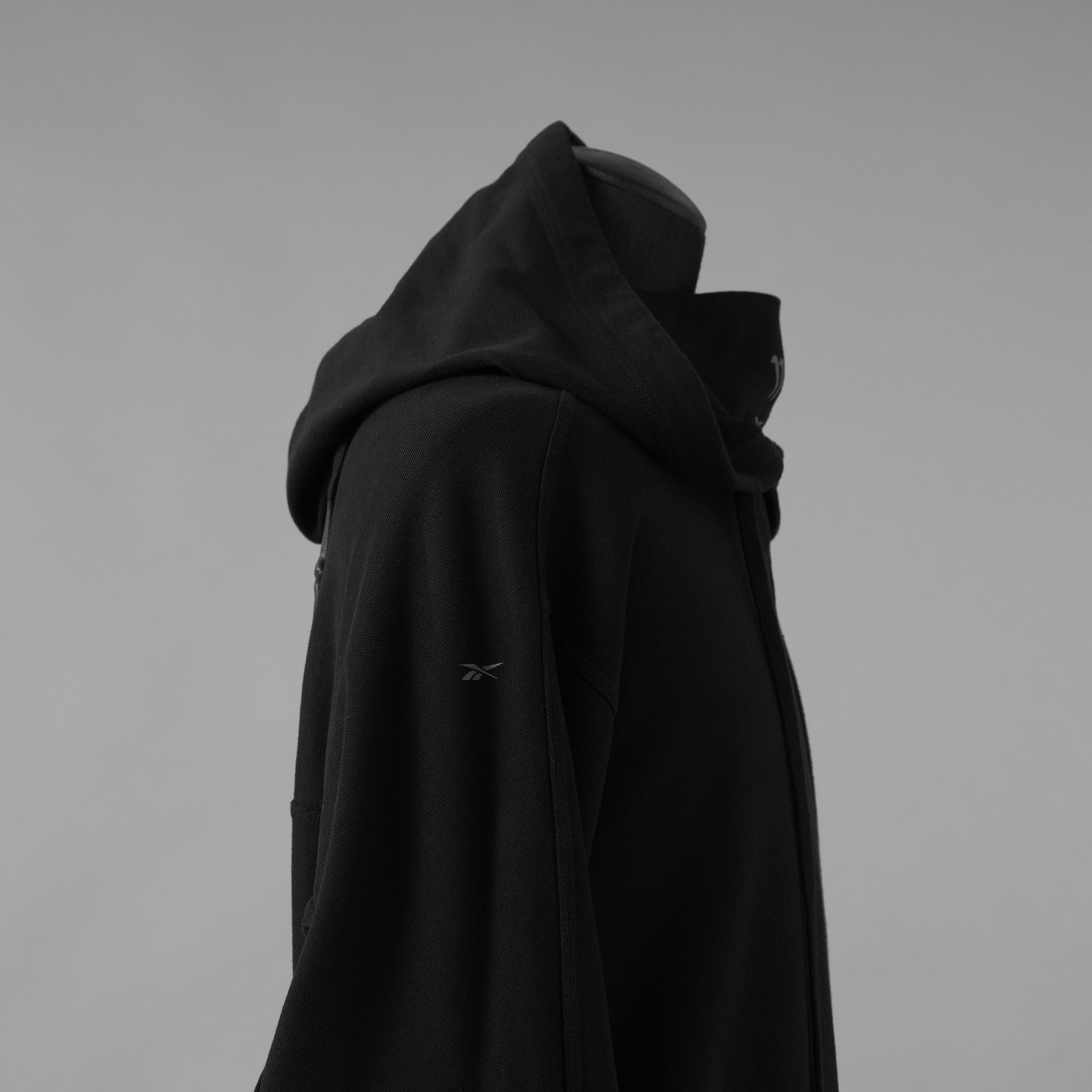 11 BY BORIS BIDJAN SABERI × Reeboc コラボ / 美品 25SS LTD CONSTRUCTED HOODIE パーカー / RMBB 00S C 99FLE001 / size M (BLACK)