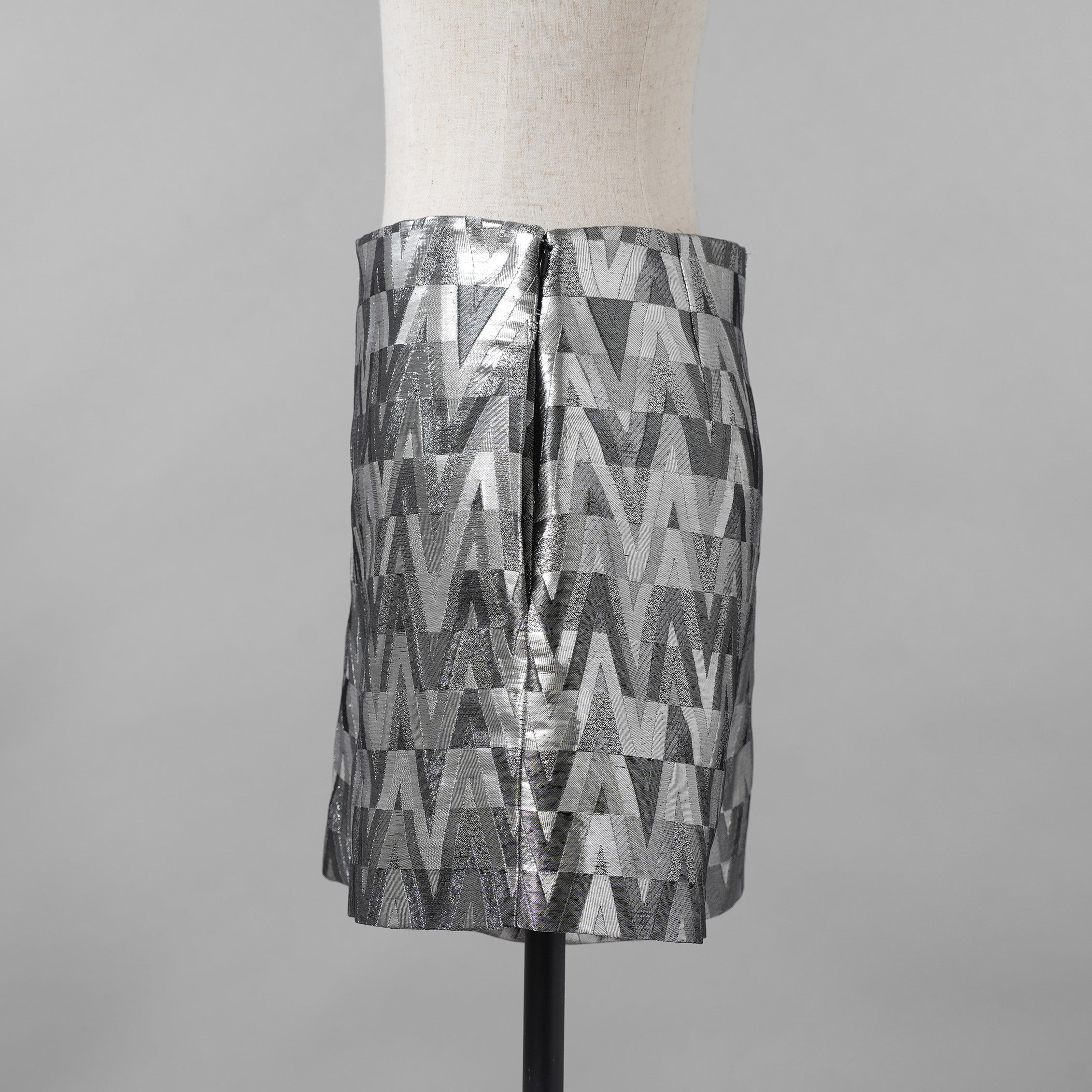 VALENTINO ヴァレンティノ / 22SS ルレックス Vオプティカル ジャカード ショーツ / XB3RF1V66UM / size 42 (SILVER) レディース