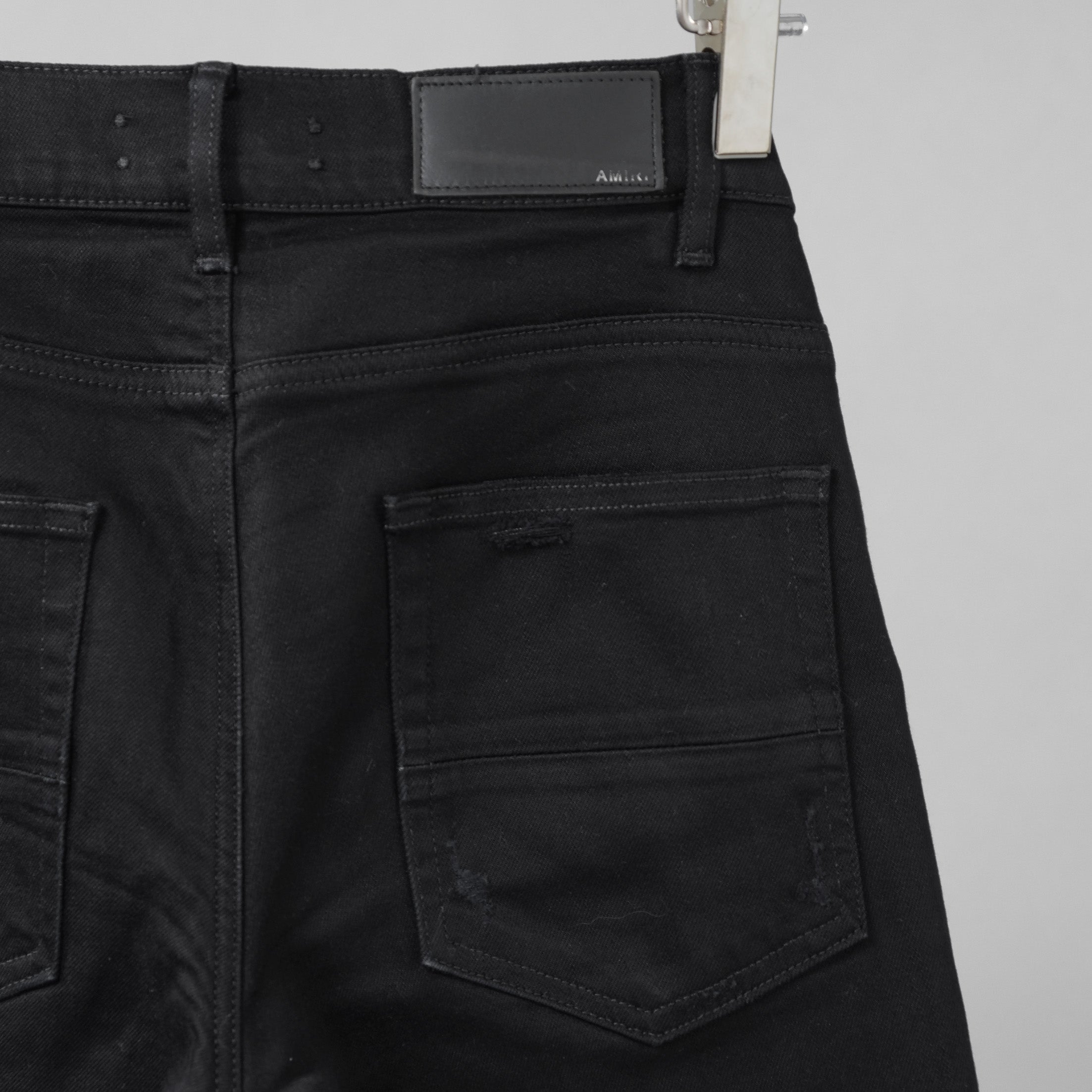 AMIRI アミリ / 美品 クラッシュ加工 ストレッチ スキニー パンツ / size 29 (BLACK)　