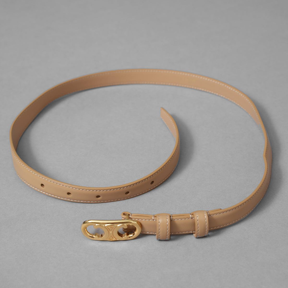 CELINE セリーヌ / 19AW トリオンフ ベルト 18mm ナチュラルカーフスキン アクセサリー / F-NE-3271 / BEIGE レディース 352121-izm