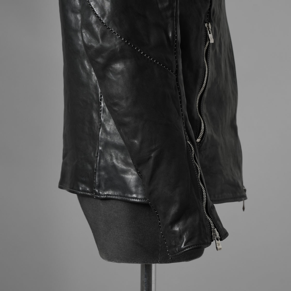 incarnation インカネーション / 極美品 21AW HORSE LEATHER NO COLLAR ZIP/F MOTO #2 LINED JB-4 ホース オーバーロック レザージャケット / 12411-41487-NK-01 / size S (BLACK)