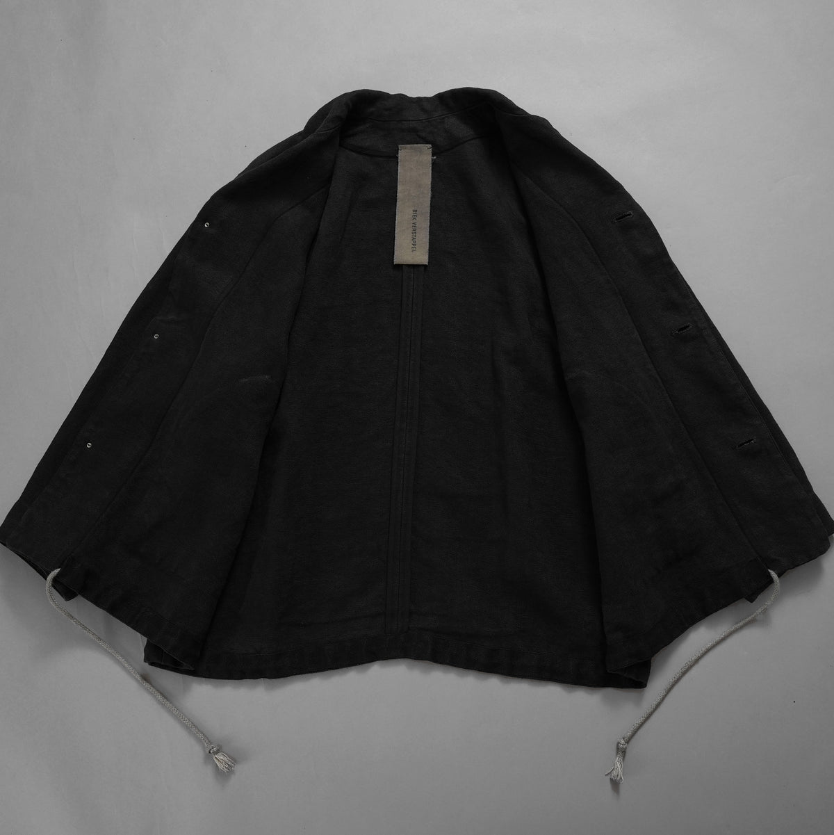 新品 BIEK VERSTAPPEN ビーク フェルスタッペン / 25SS Heavy Belgian Stone Washed Linen Blouson Coat コート / CO06B-U / size S (CARBONE) 123041-alm