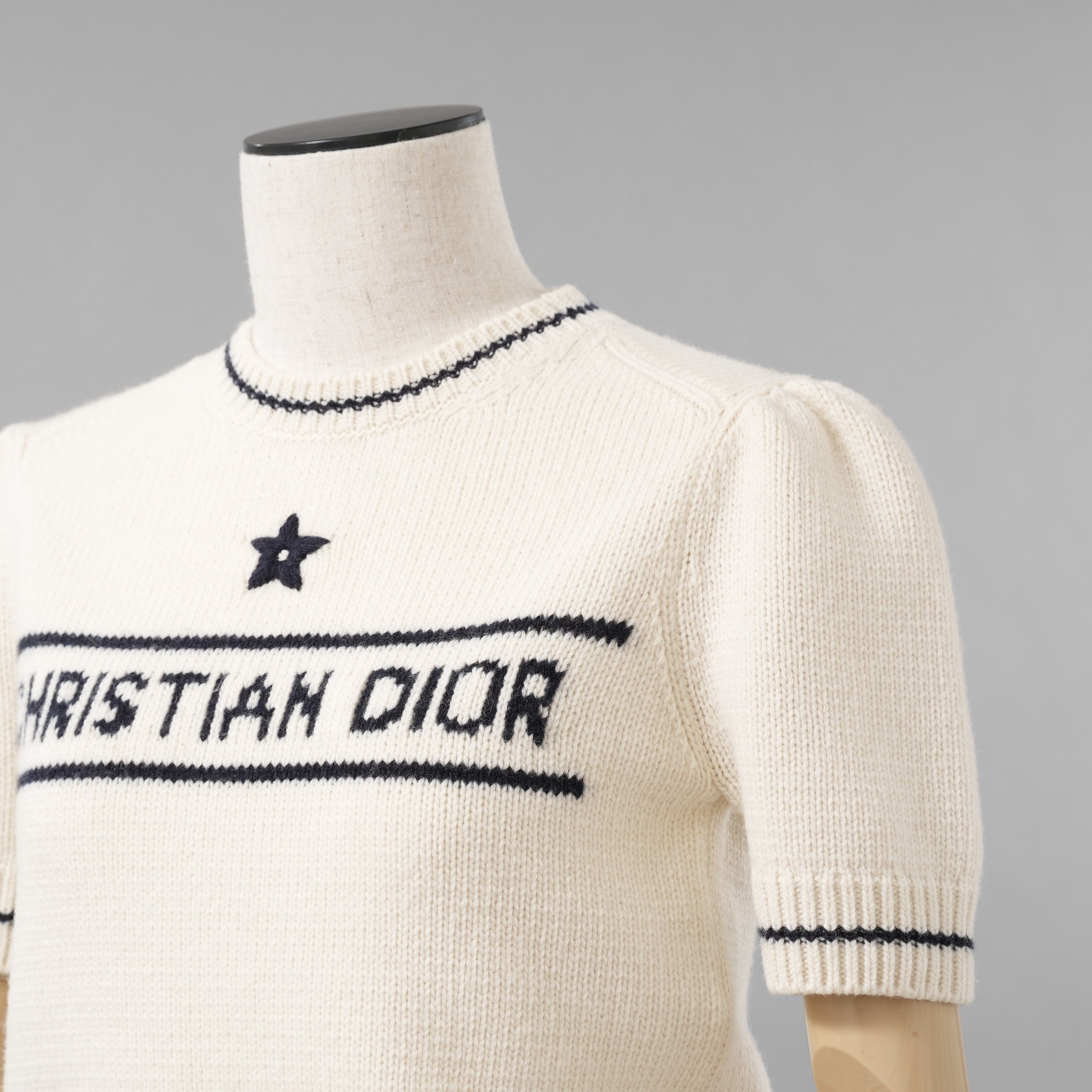 Christian Dior クリスチャンディオール / 21SS ロゴ 刺繍 カシミヤ混ウール 半袖ニット / 154S09AM305 / size 42 (IVORY) レディース
