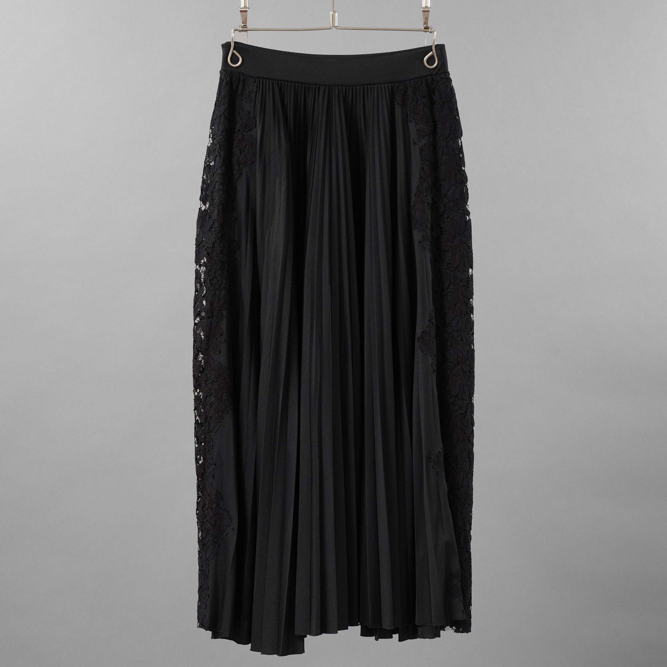 VALENTINO ヴァレンティノ / 美品 21SS VLTNロゴ プリーツ＆レース スカート / VB3MD02T668 / size XS (BLACK) レディース