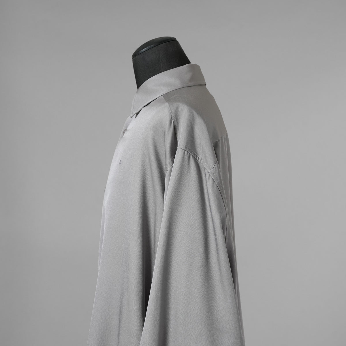 th products TARO HORIUCHI タロウ ホリウチ / 美品 Oversized Shirt ウールシルク オーバーサイズシャツ 長袖シャツ / 2201-SH05-M104 / size S (GRAY) 352123-in-ue