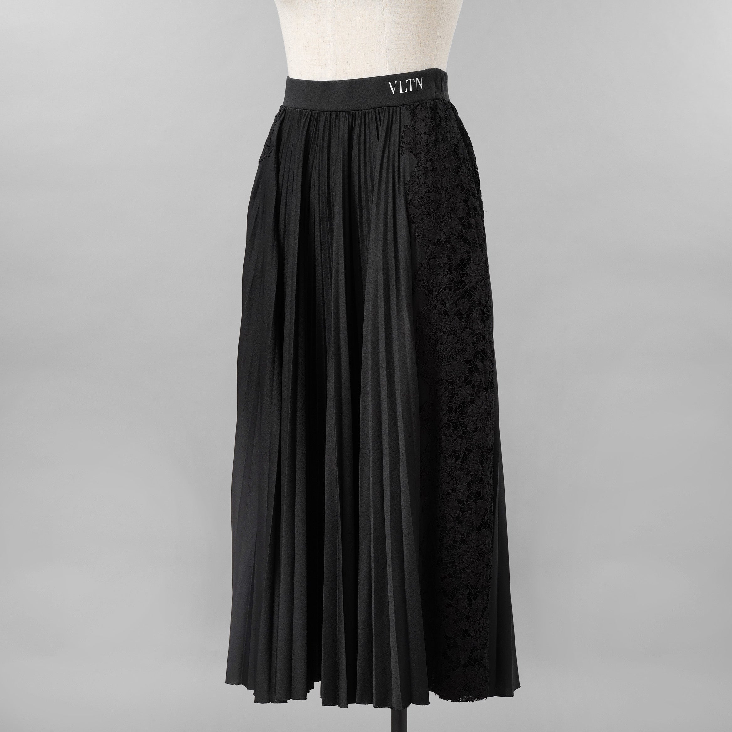 VALENTINO ヴァレンティノ / 美品 21SS VLTNロゴ プリーツ＆レース スカート / VB3MD02T668 / size XS (BLACK) レディース