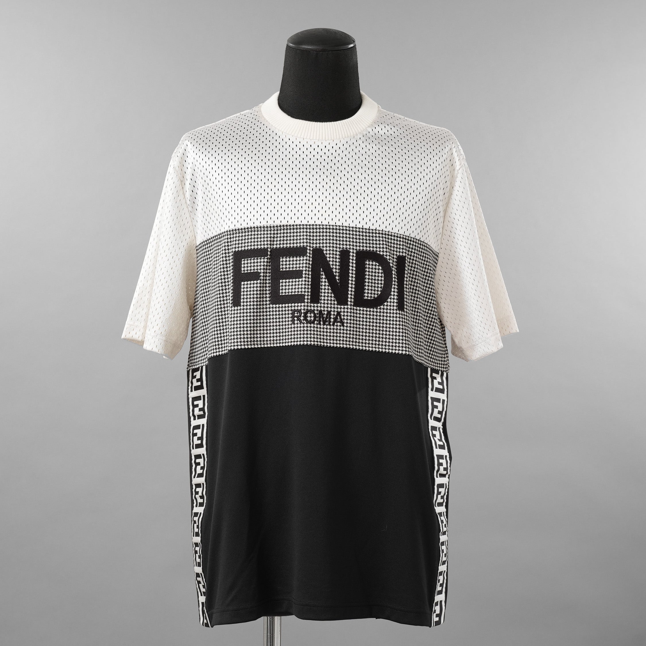 FENDI フェンディ / 美品 22SS テクニカルメッシュ FF柄 サイドテープ ロゴ 半袖TシャツFAF649AL49 / size L (WHITE x BLACK)