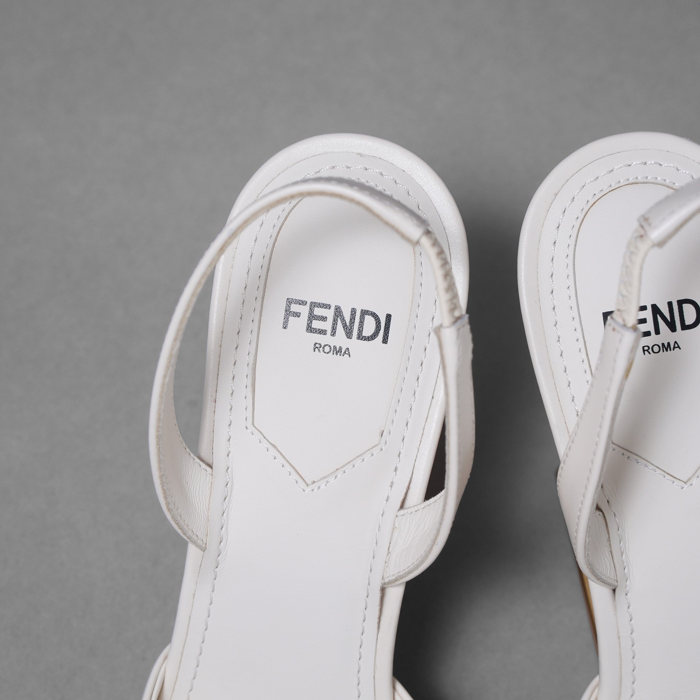 未使用 FENDI フェンディ/ 21AW ファースト スリングバック レザー パンプス / シューズ / 8J8367 NA7 / size 35.5 (22.5cm) IVORY レディース