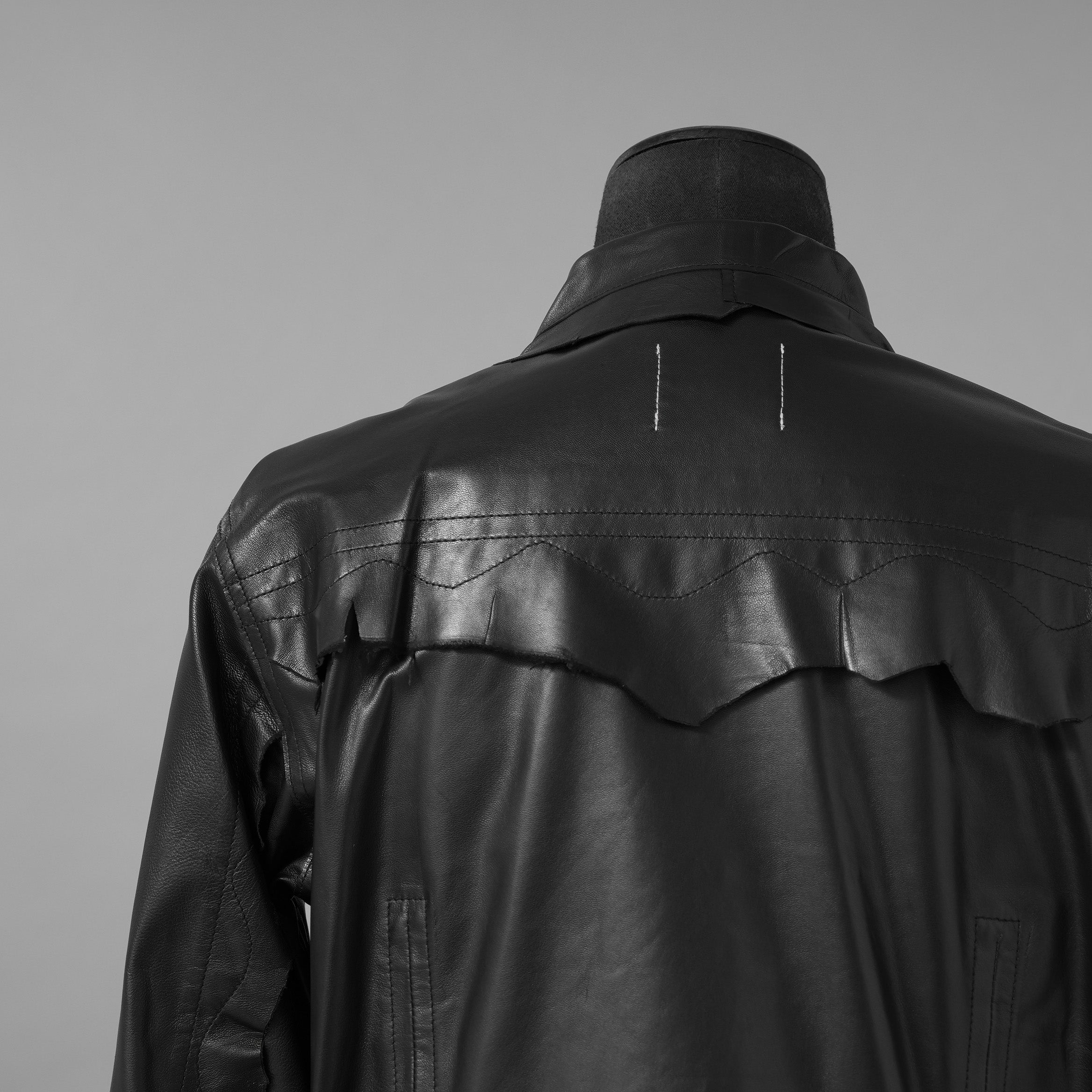 超希少 未使用品 TAKAHIROMIYASHITATheSoloist. タカヒロミヤシタ ソロイスト / 24AW ROYAL FLASH神宮前店30周年 記念別注 Rough Out Lamb Leather Work Jacket. / レザー トラッカー ジャケット / sjr30th.0001 / size 50 (BLACK)