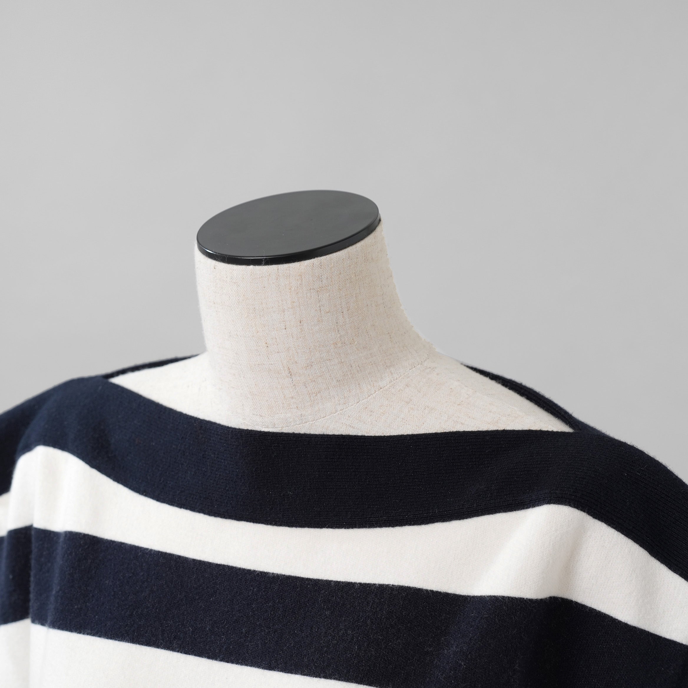 LOUIS VUITTON ルイヴィトン / 21SS マリニエールボートニットトップ  LVロゴパッチ トップス / RW222JOF7 FNKW04 / size XS (WHITE × NAVY) レディース