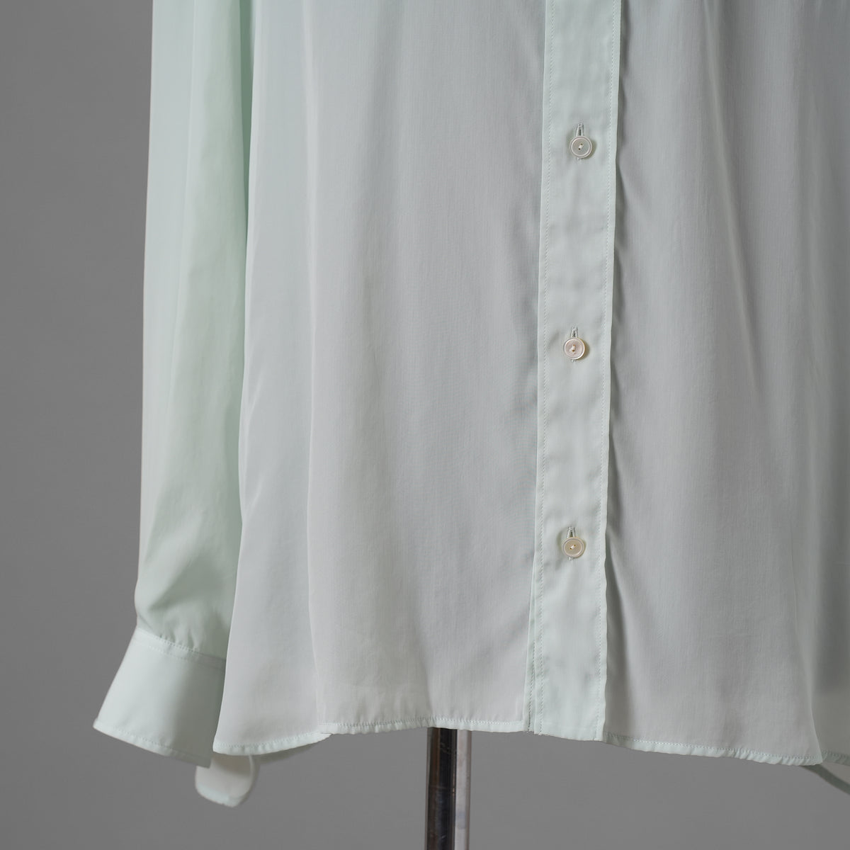 The Row ザ・ロウ / 25SS Bresson Shirt ブレッソンシャツ 長袖シャツ / 916W3678 / size M (LIGHTSAGE) 352149-in-ue