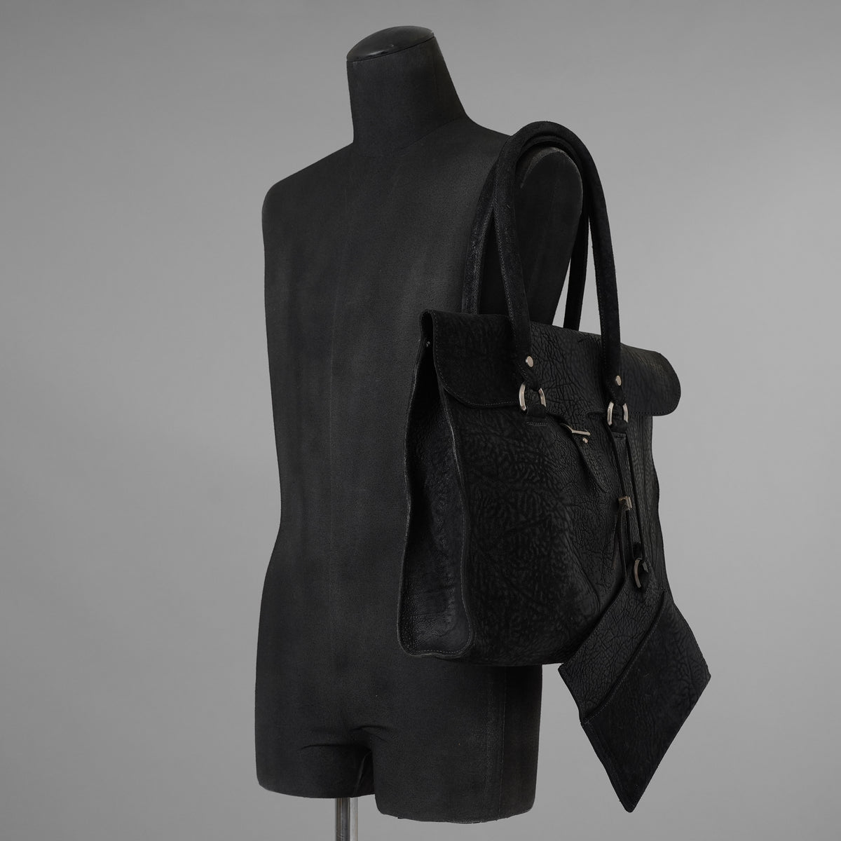 新品 incarnation インカネーション / 24SS HORSE BUTT RG LEATHER BAG TOTO WB-3 UNLINED WITH MEDIUM PURSE レザー バッグ / 13R-9780 / BLACK 352152-in-ue