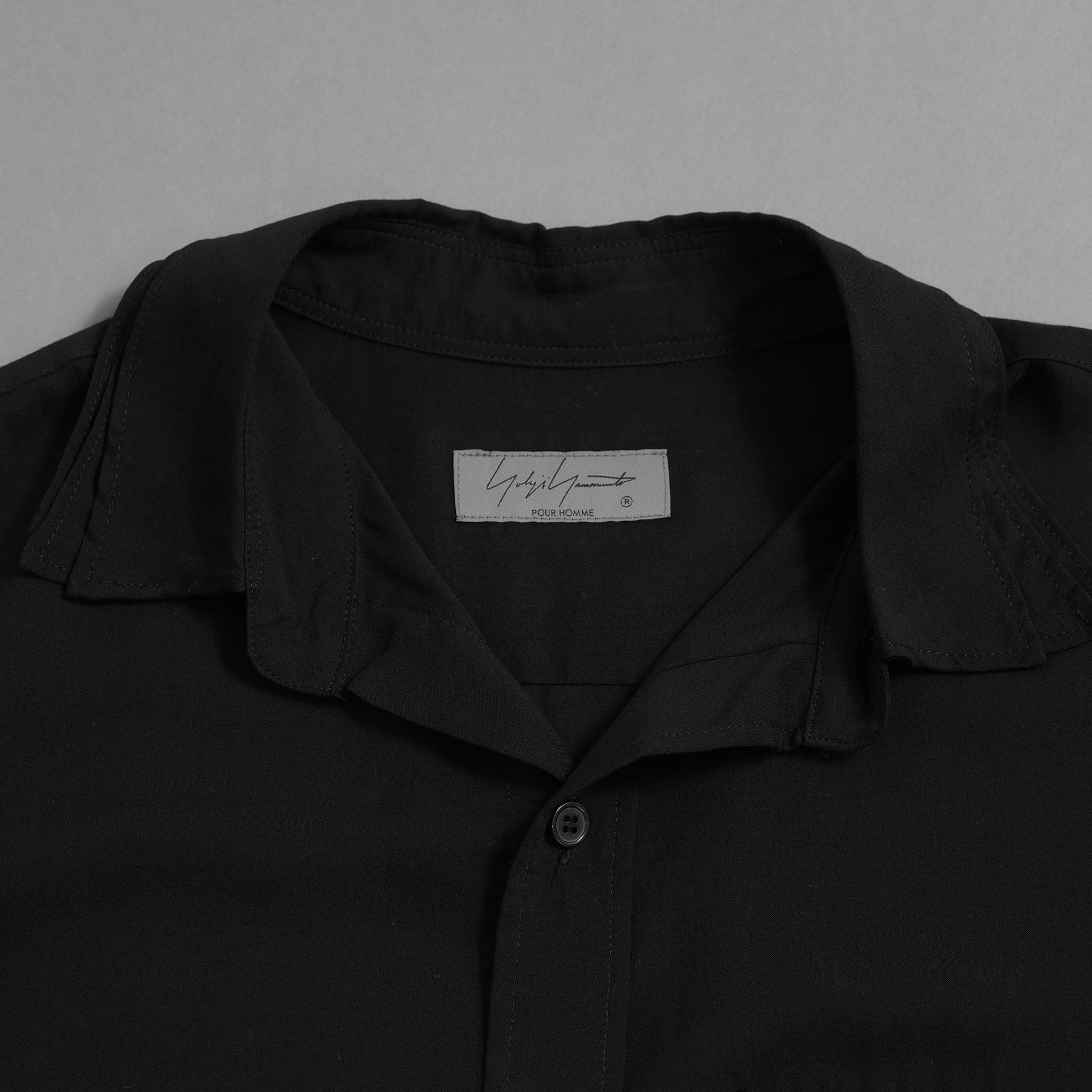 Yohji Yamamoto POUR HOMME ヨウジヤマモト プールオム / 25SS トリプルカラーシャツ / ３枚襟 長袖シャツ / HP-B14-200 / size 2 (BLACK)