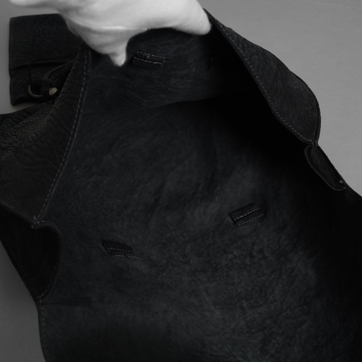 新品 incarnation インカネーション / 24SS HORSE BUTT RG LEATHER BAG TOTO WB-3 UNLINED WITH MEDIUM PURSE レザー バッグ / 13R-9780 / BLACK 352152-in-ue