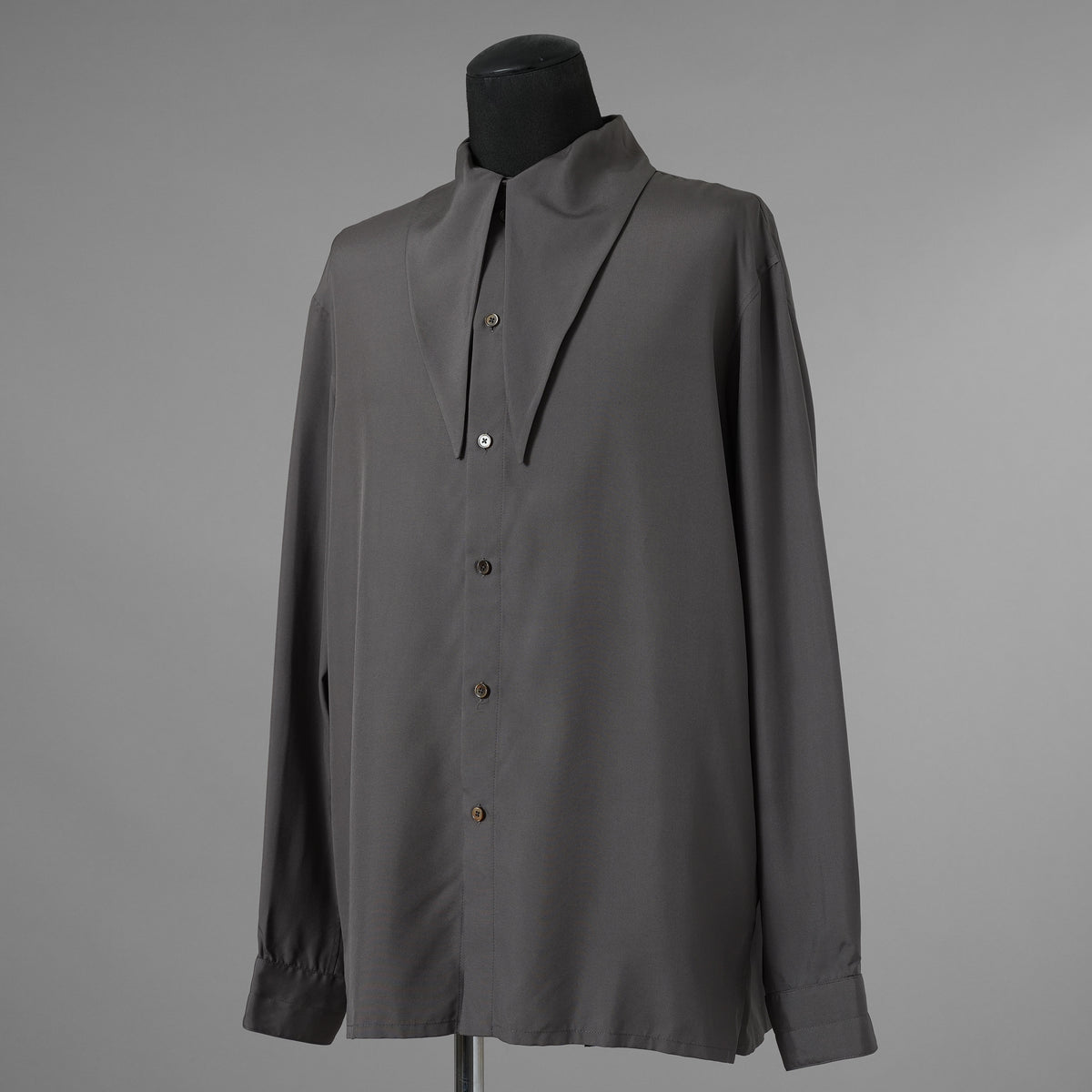 LEMAIRE ルメール / 美品 21AW silk tie neck shirs シルク タイネックシャツ 長袖シャツ / M213 SH174 LF634 / size 48 (CHARCOAL GRAY)  352131-in-ue