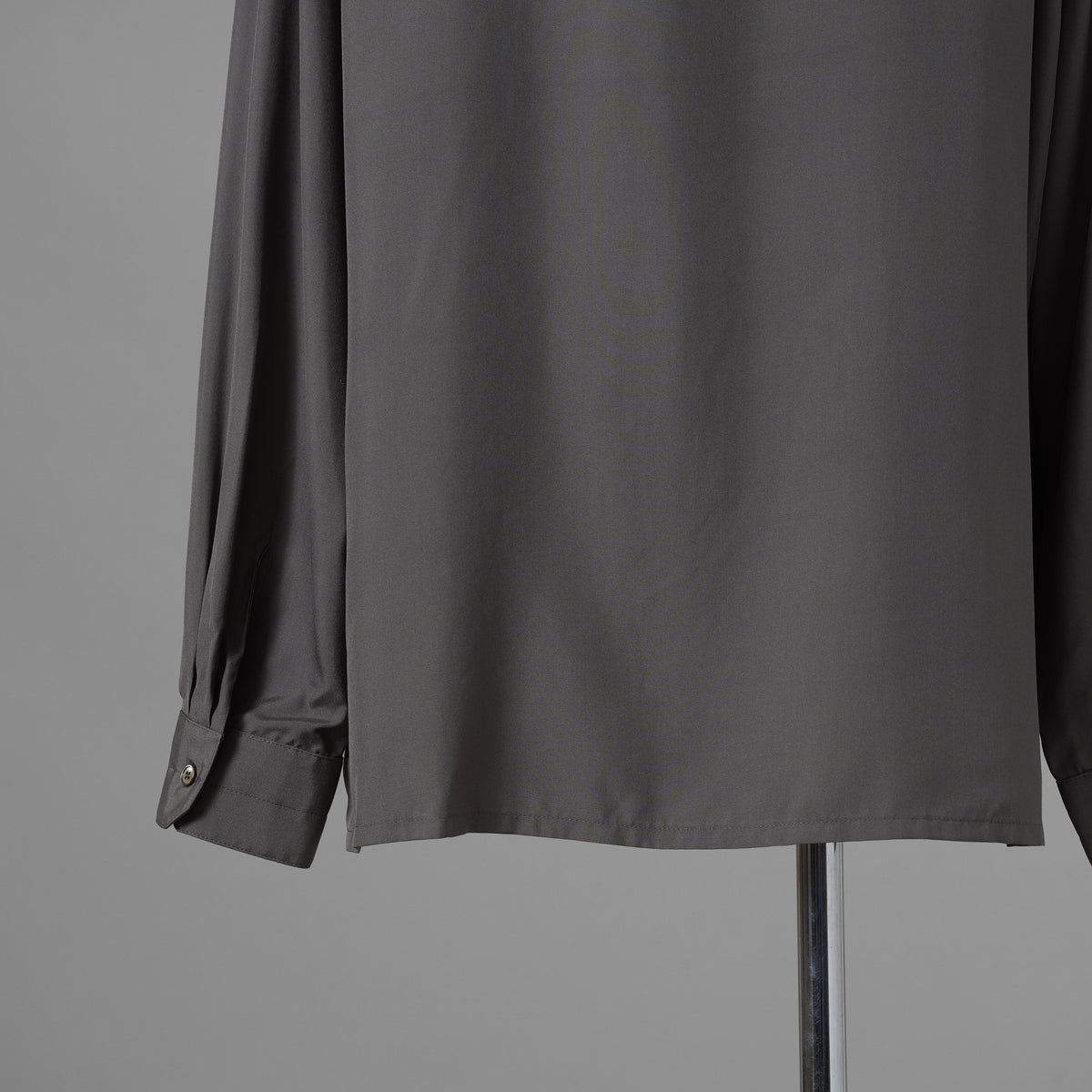 LEMAIRE ルメール / 美品 21AW silk tie neck shirs シルク タイネックシャツ 長袖シャツ / M213 SH174 LF634 / size 48 (CHARCOAL GRAY)  352131-in-ue