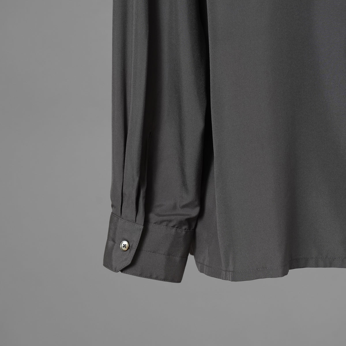 LEMAIRE ルメール / 美品 21AW silk tie neck shirs シルク タイネックシャツ 長袖シャツ / M213 SH174 LF634 / size 48 (CHARCOAL GRAY)  352131-in-ue