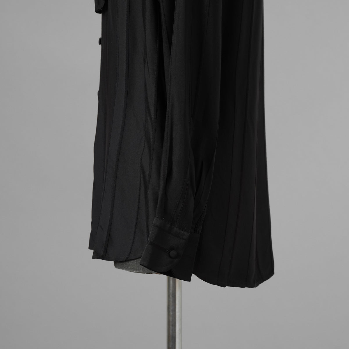 LARDINI ラルディーニ / 美品 23AW ビスコース クレポン ボウタイブラウス 長袖シャツ / 20071 11 KC511181 / size 39 (BLACK）352132-in-ue