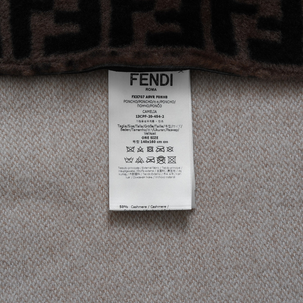 FENDI フェンディ / 美品 19AW FFロゴ ウールカシミヤ ポンチョ アクセサリー / FXX707 A9VR F0NH8 / ONE SIZE (BEIGE) レディース 352129-izm