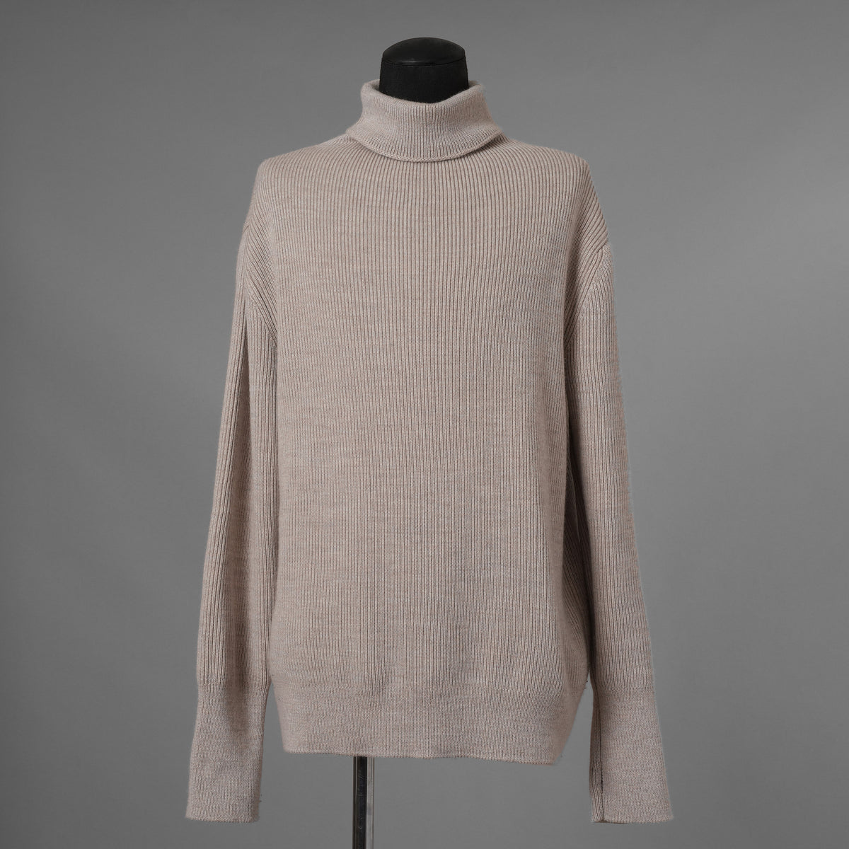 SUS-SOUS シュスー / 美品 20AW Fisherman's turtle neck sweater フィッシャーマンズ タートルネック セーター 長袖 ニット / 06-SS01615 / size 9 (BEIGE)  123049-alm