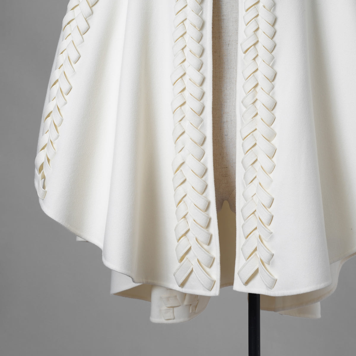 VALENTINO ヴァレンティノ / 美品 21AW ウールカシミア ブレード ケープ アウター / WB0CG2H315E / size M (IVORY) レディース 352134-izm