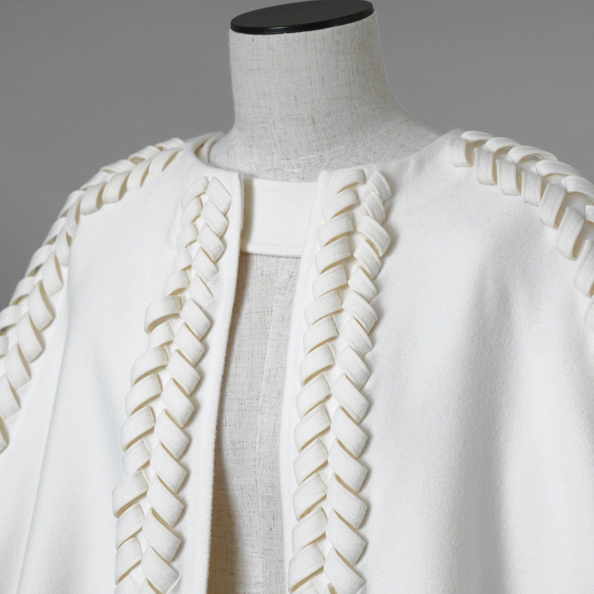 VALENTINO ヴァレンティノ / 美品 21AW ウールカシミア ブレード ケープ アウター / WB0CG2H315E / size M (IVORY) レディース 352134-izm