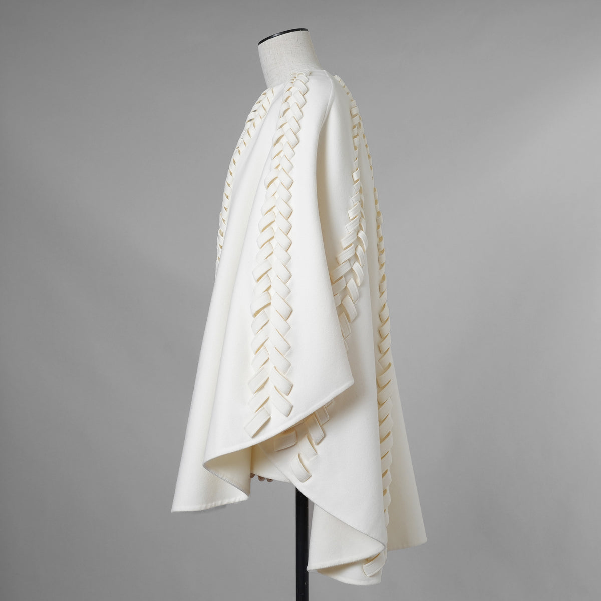 VALENTINO ヴァレンティノ / 美品 21AW ウールカシミア ブレード ケープ アウター / WB0CG2H315E / size M (IVORY) レディース 352134-izm