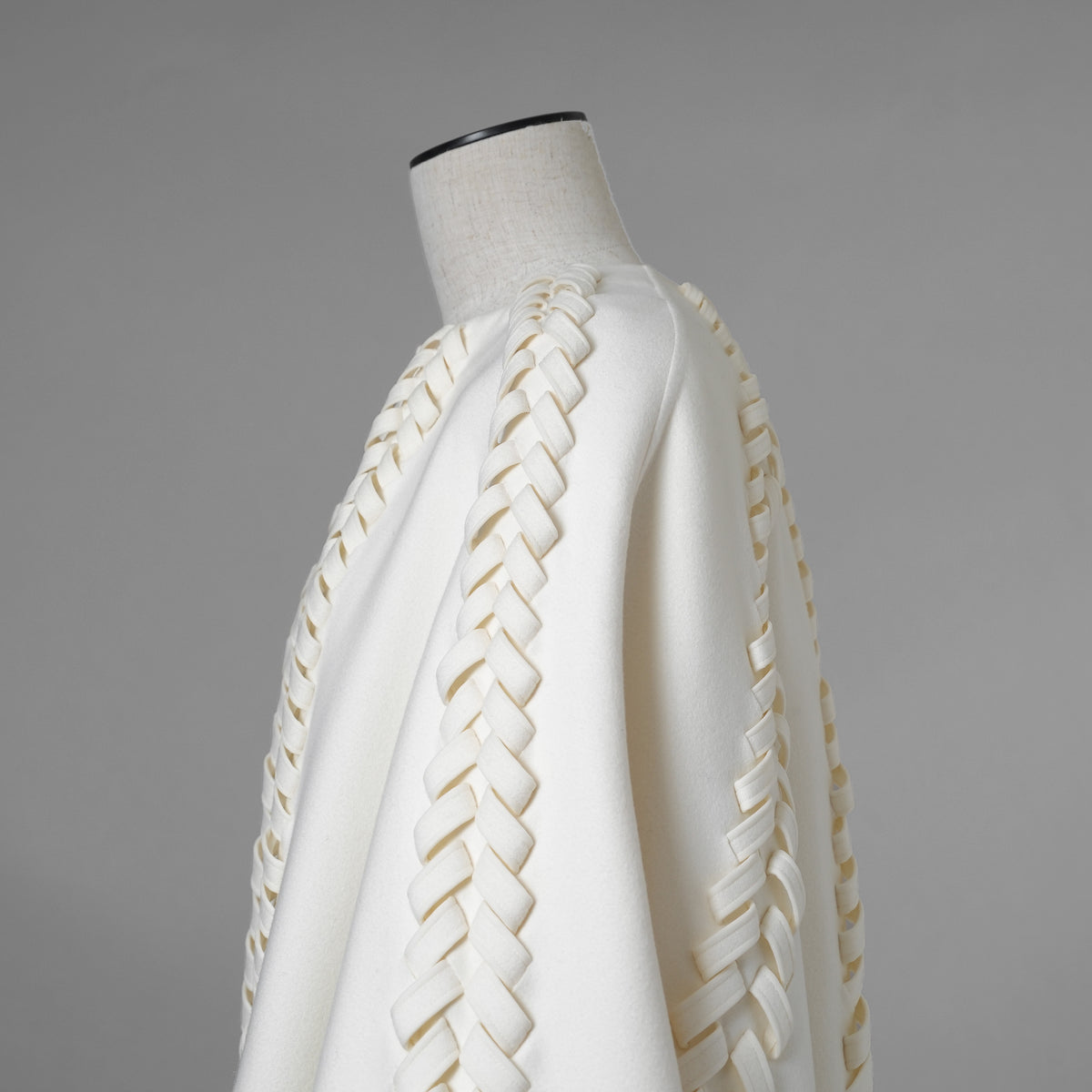 VALENTINO ヴァレンティノ / 美品 21AW ウールカシミア ブレード ケープ アウター / WB0CG2H315E / size M (IVORY) レディース 352134-izm