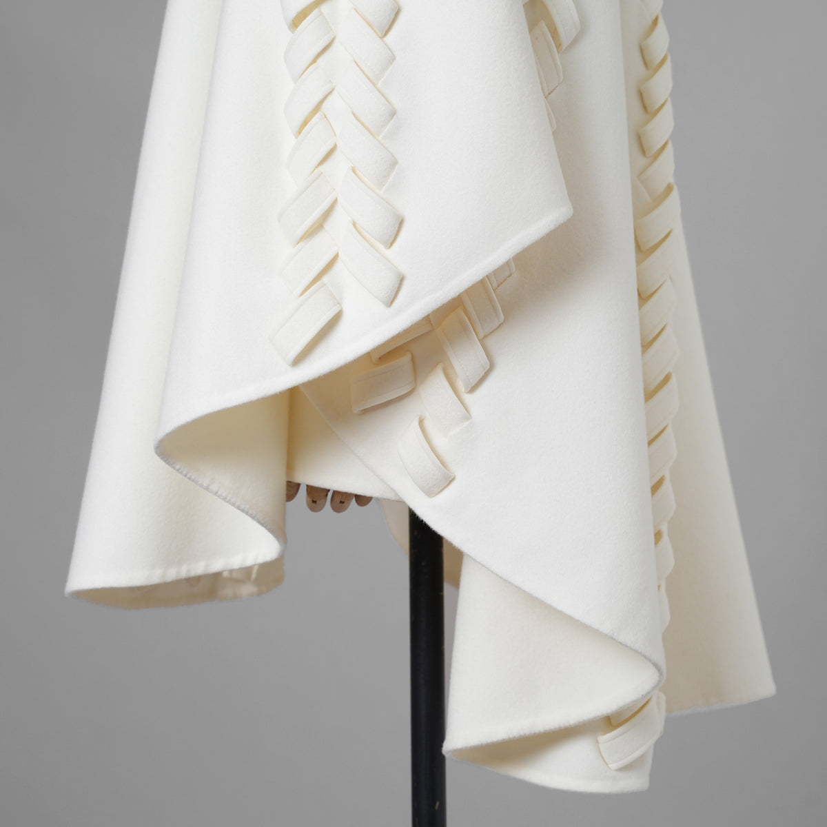 VALENTINO ヴァレンティノ / 美品 21AW ウールカシミア ブレード ケープ アウター / WB0CG2H315E / size M (IVORY) レディース 352134-izm