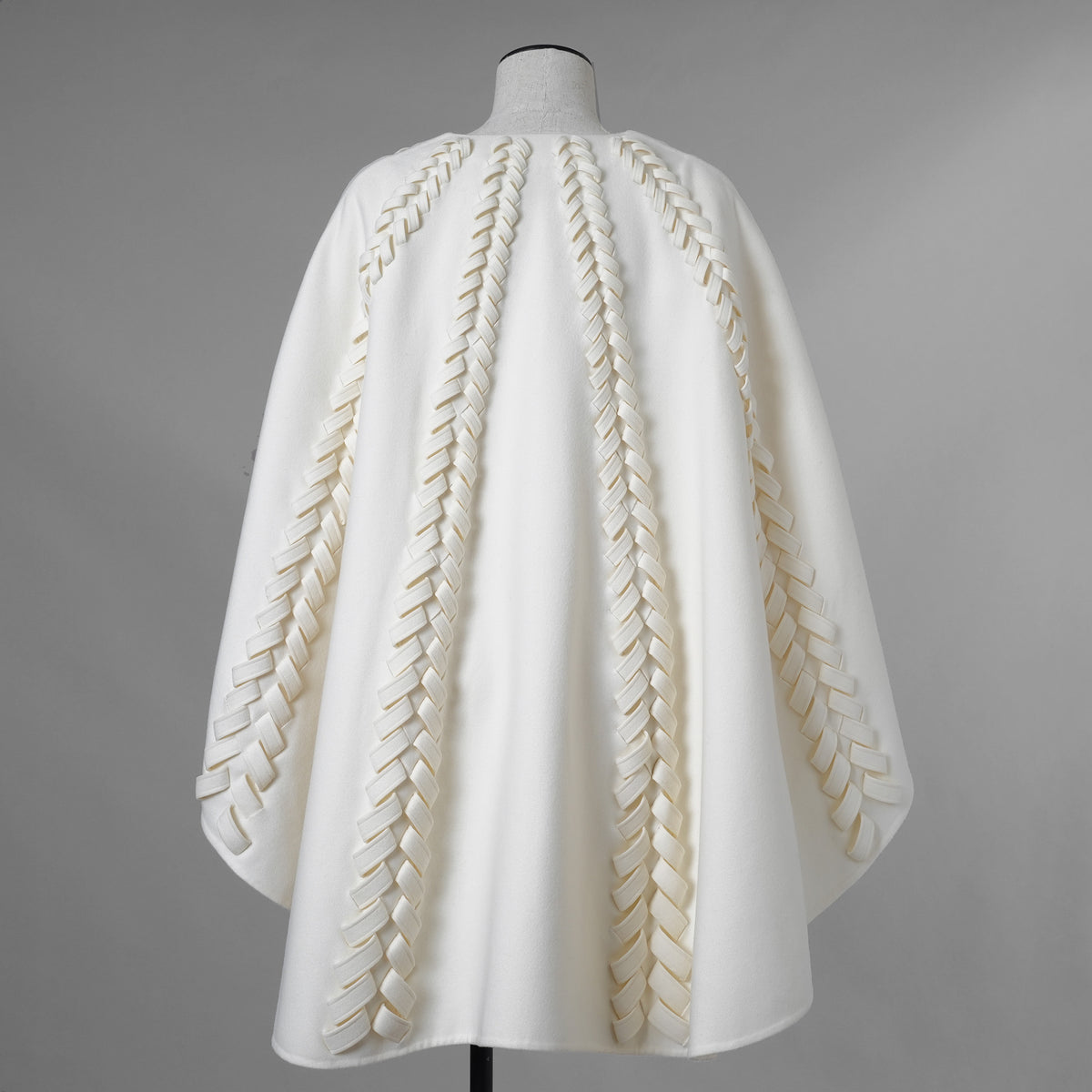 VALENTINO ヴァレンティノ / 美品 21AW ウールカシミア ブレード ケープ アウター / WB0CG2H315E / size M (IVORY) レディース 352134-izm