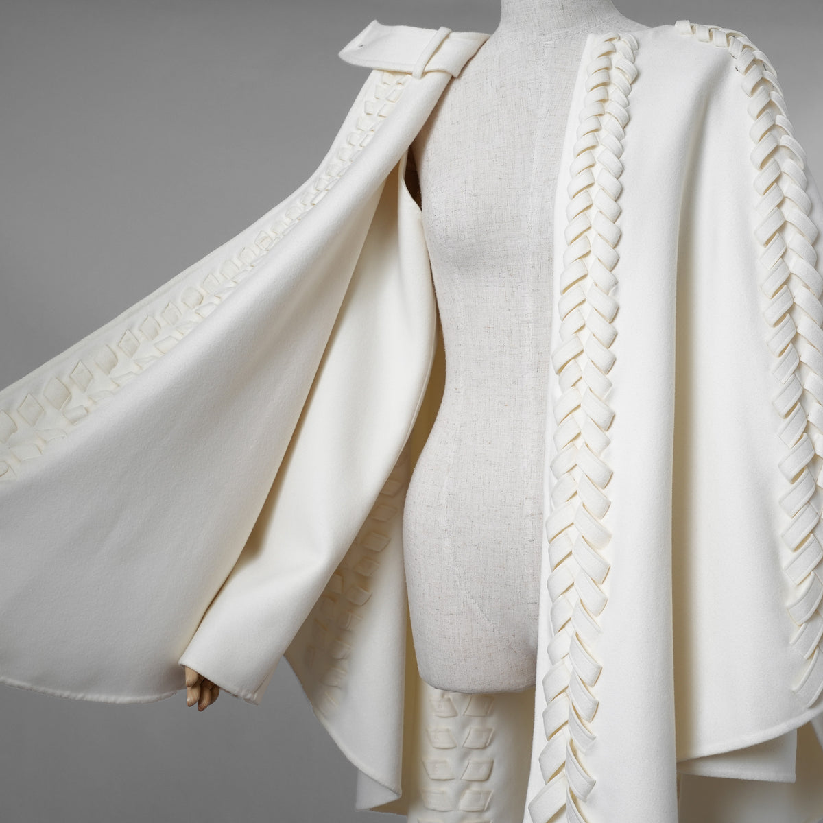 VALENTINO ヴァレンティノ / 美品 21AW ウールカシミア ブレード ケープ アウター / WB0CG2H315E / size M (IVORY) レディース 352134-izm