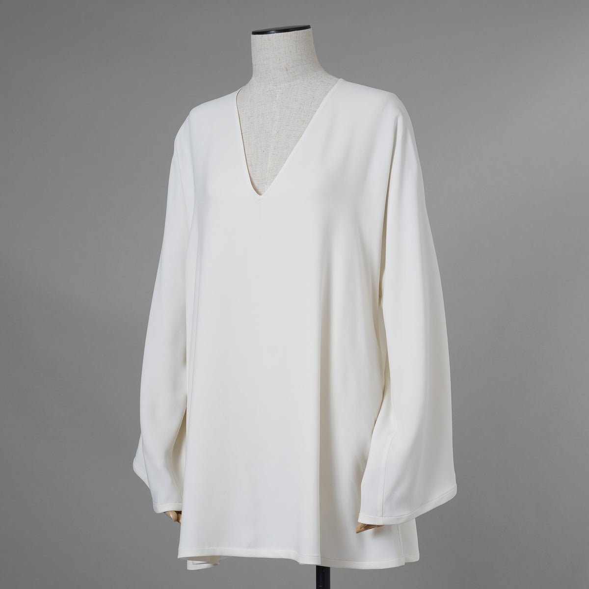 VALENTINO ヴァレンティノ / 美品 21SS ヘビークレープ チュニックブラウス 長袖シャツ / VB3AE5H065C / size 38 (WHITE) レディース 352133-izm