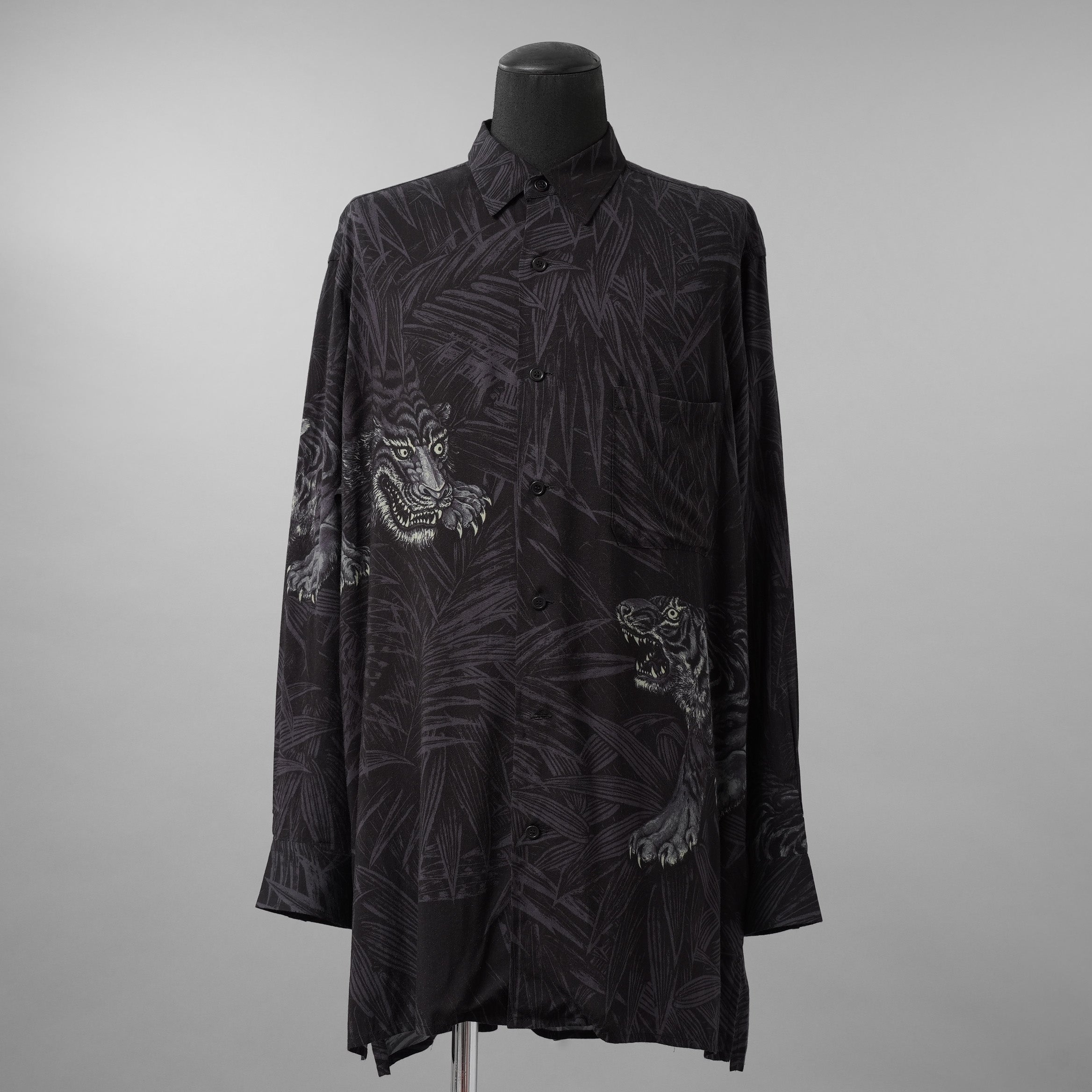 BLACK Scandal Yohji Yamamoto ヨウジヤマモト / 美品 22AW TIGER PRINT BLOUSE タイガープリントブラウス / 長袖シャツ / HE-Y31-217 / size 2 (BLACK)