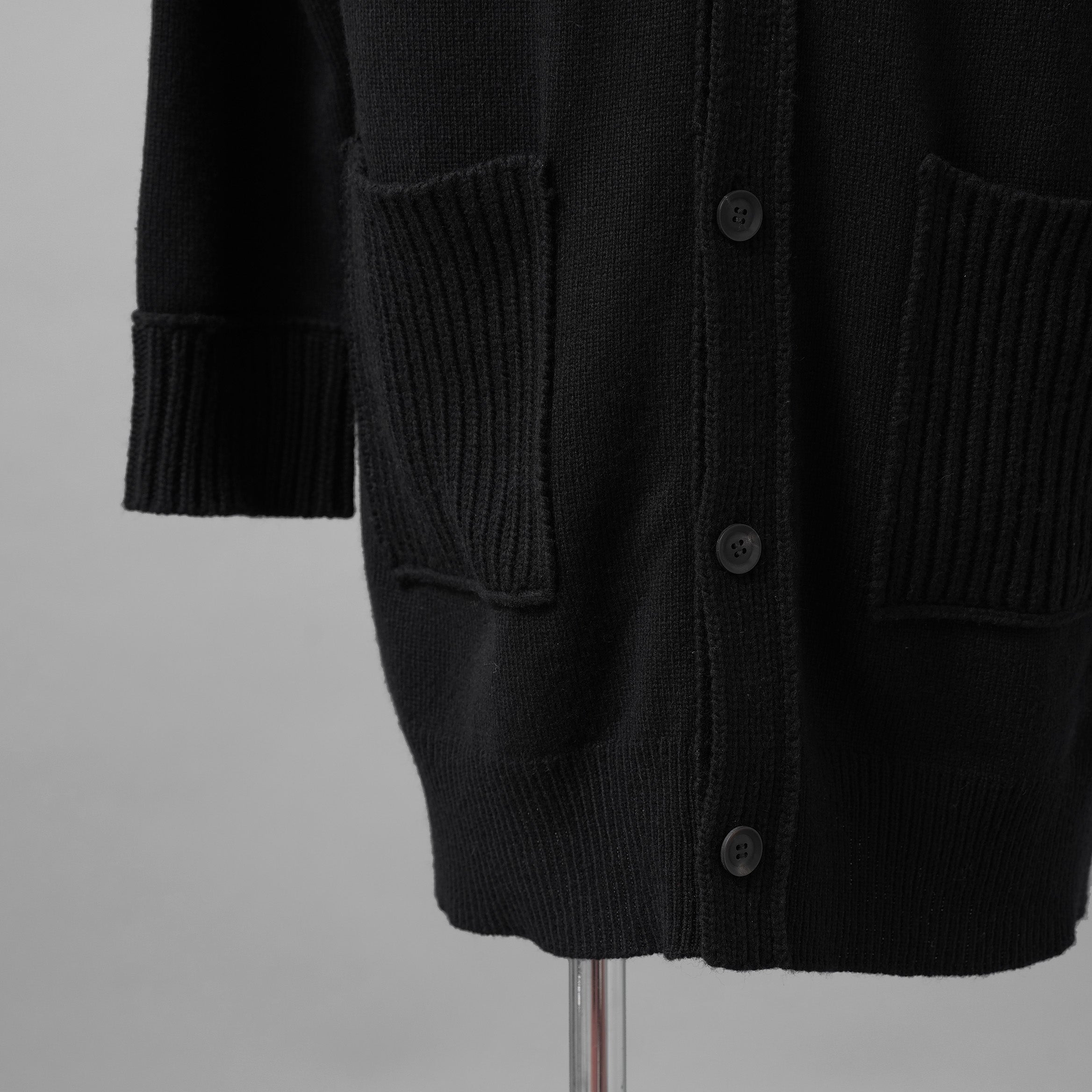 YOHJI YAMAMOTO POUR HOMME ヨウジヤマモト プールオム / 美品 23AW 7G JERSEY 3G RIB DESIGNED NECK LONG CARDIGAN ロング ニット カーディガン / HO-K83-186 / size 3 (BLACK)