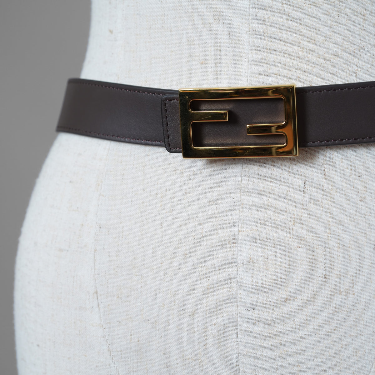 FENDI フェンディ / 美品 FF バックル リバーシブル レザーベルト アクセサリー / WHITE × BROWN レディース 352141-izm
