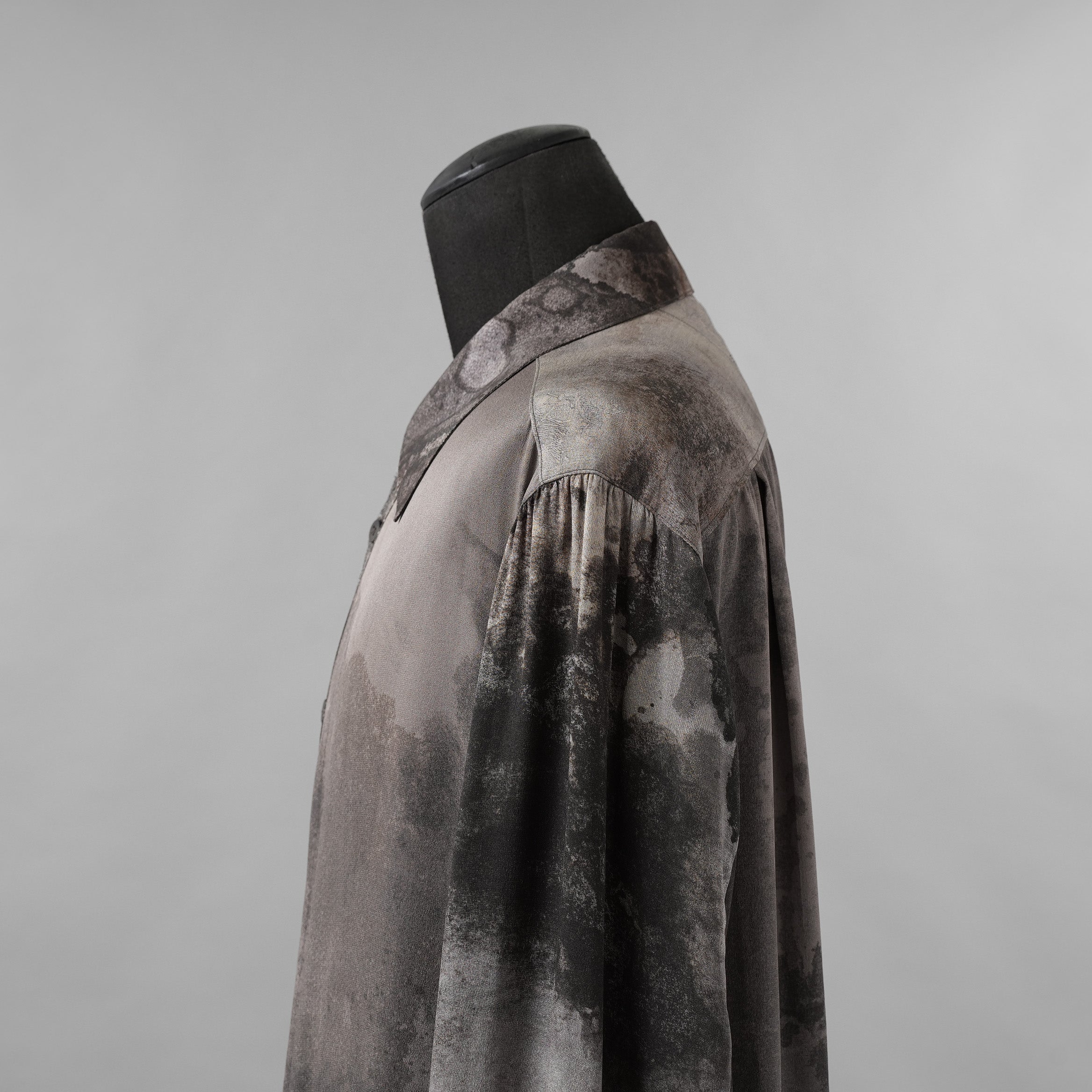 ZIGGY CHEN ジギーチェン / 美品 25AW DIGITAL PRINT WAVE-SHAPED SHIRT シルク長袖シャツ / 0M2530714 / size 46 (MIX GRAY)