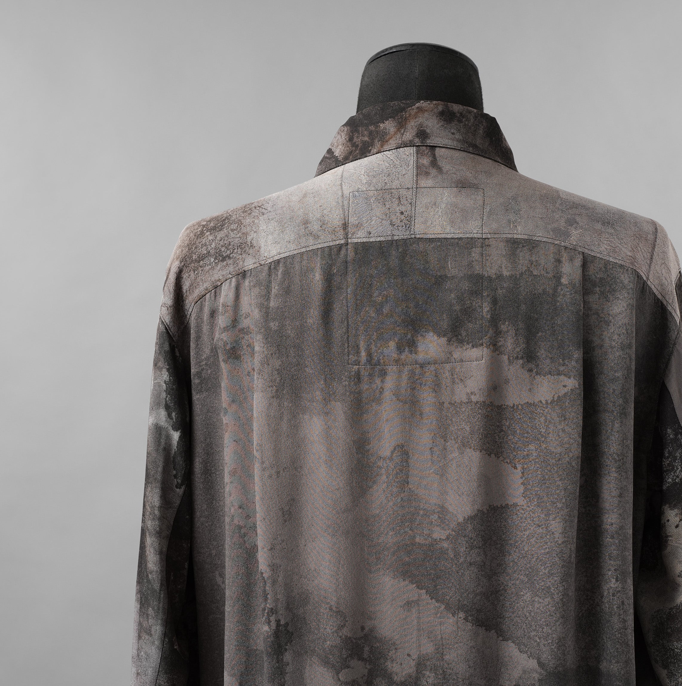 ZIGGY CHEN ジギーチェン / 美品 25AW DIGITAL PRINT WAVE-SHAPED SHIRT シルク長袖シャツ / 0M2530714 / size 46 (MIX GRAY)