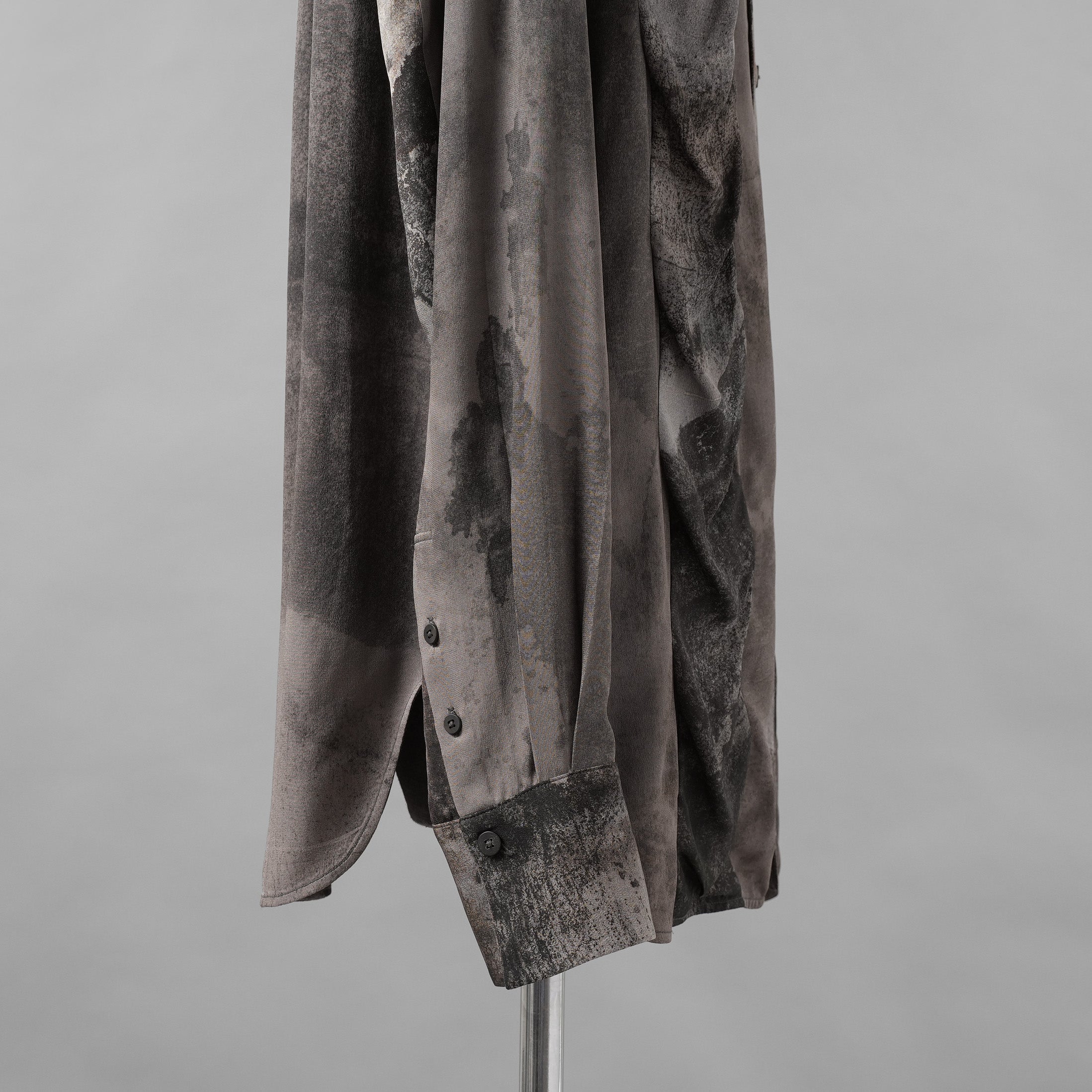 ZIGGY CHEN ジギーチェン / 美品 25AW DIGITAL PRINT WAVE-SHAPED SHIRT シルク長袖シャツ / 0M2530714 / size 46 (MIX GRAY)