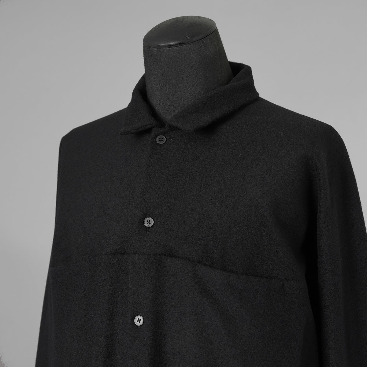 m.a + エムエークロス / 美品 23AW 2 Pocket One Piece Medium Fit Shirt / Wool Jersey / 長袖シャツ / 23W-H250DB / size 54 (BLACK) 352151-uen