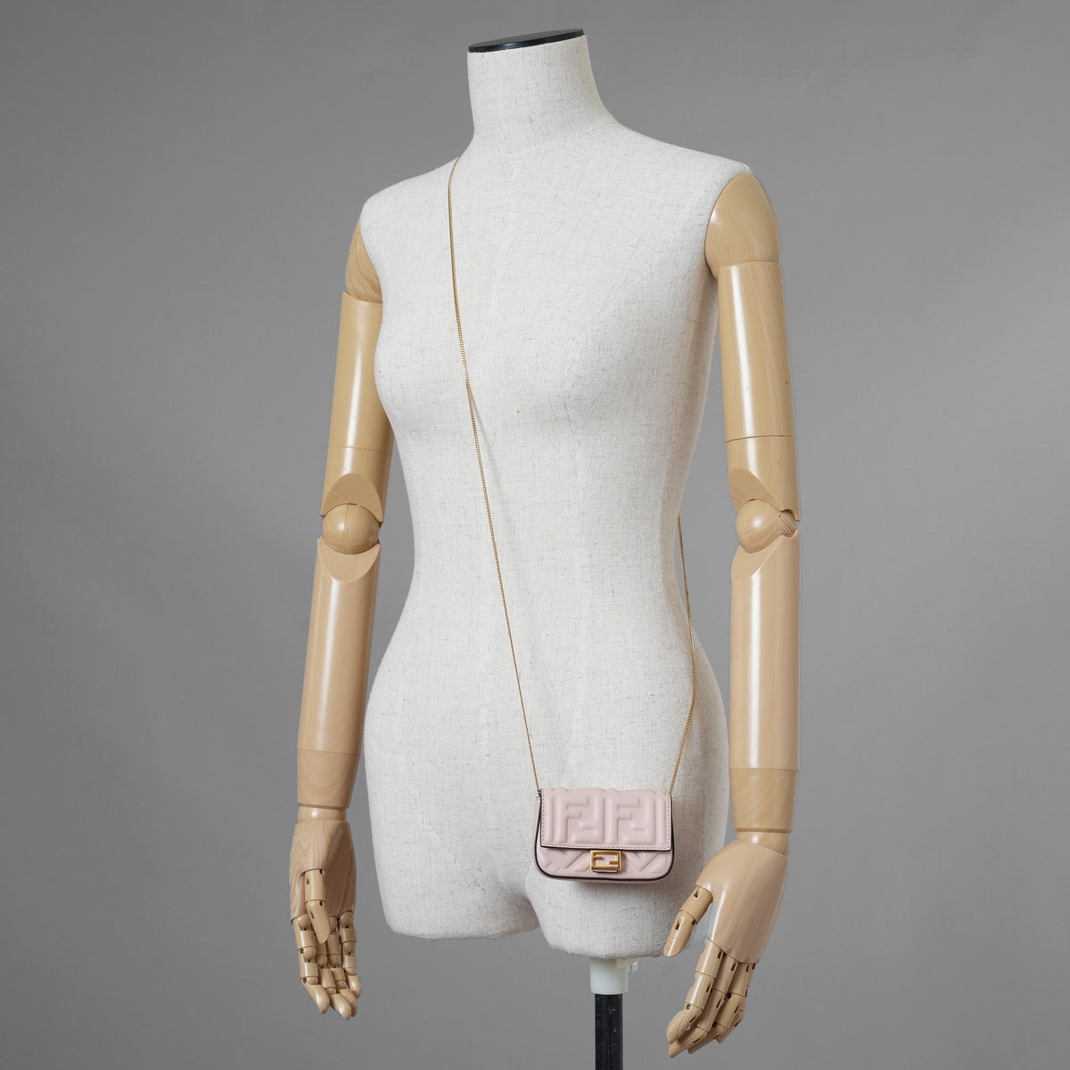 FENDI フェンディ / 美品 19 ナノ バゲット チャーム ショルダーポーチ アクセサリー / 7AR844 -AAJD-209-0189 / PINK BEIGE レディース 352145-izm