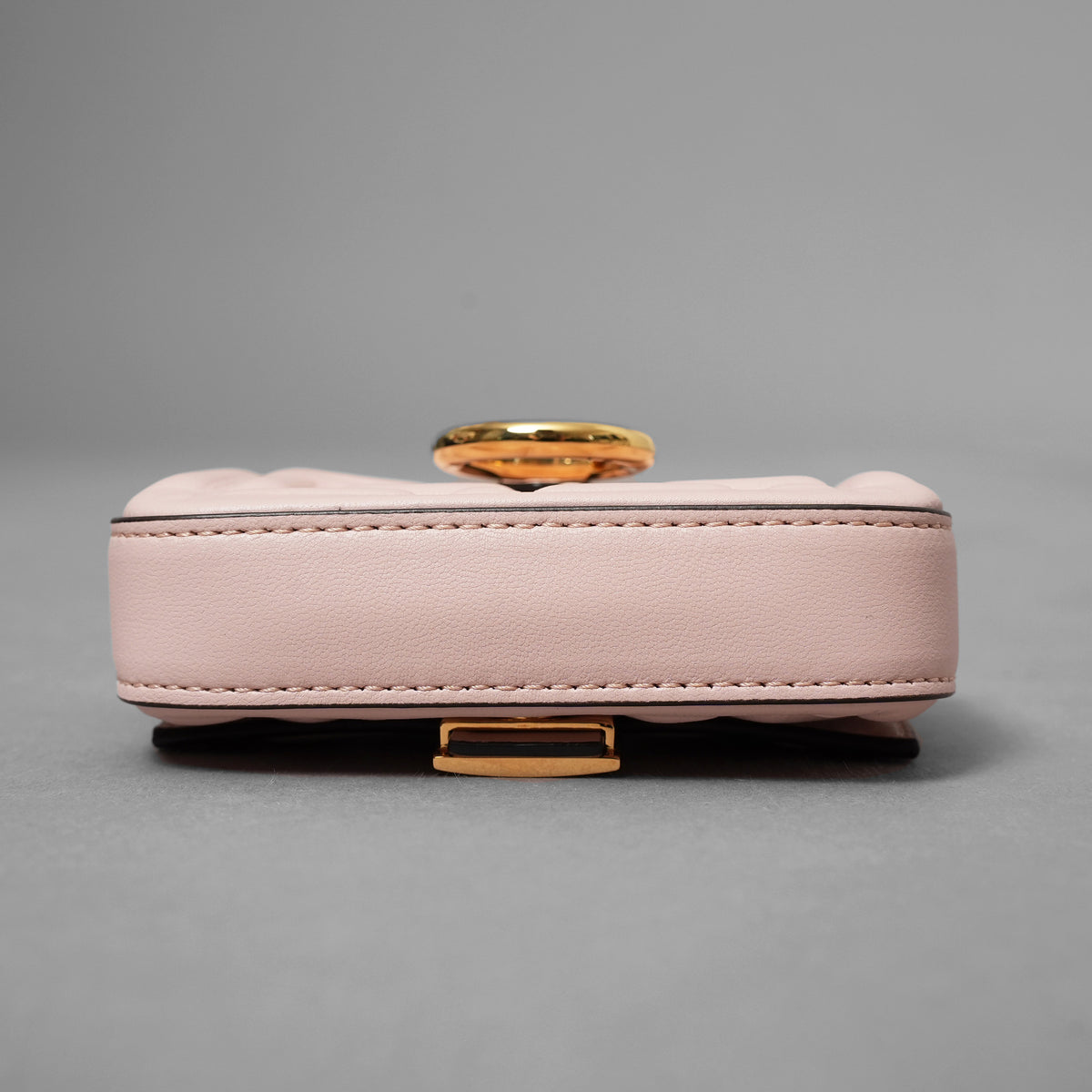 FENDI フェンディ / 美品 19 ナノ バゲット チャーム ショルダーポーチ アクセサリー / 7AR844 -AAJD-209-0189 / PINK BEIGE レディース 352145-izm