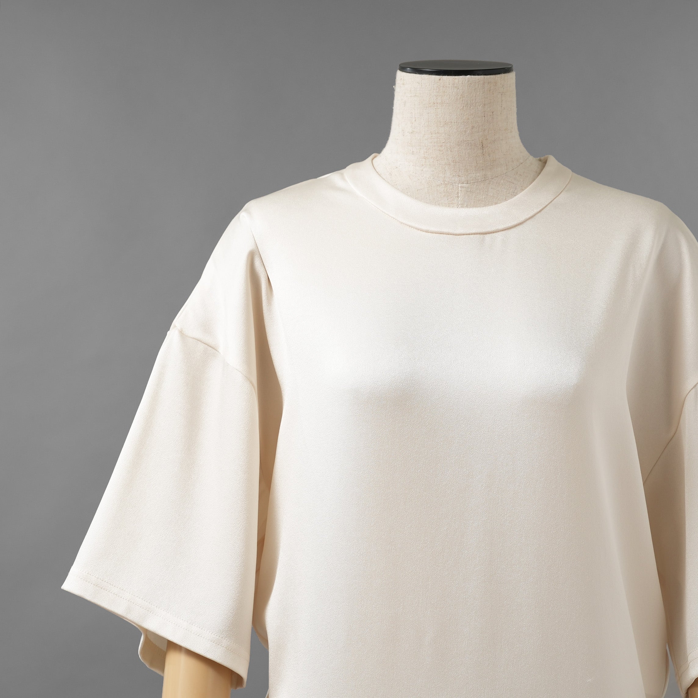 KANAKO SAKAI カナコ サカイ / 24SS SATIN BODYSUIT サテン ボディスーツ 半袖Tシャツ / KS2401035 / size 36 ( OFF WHITE ) レディース