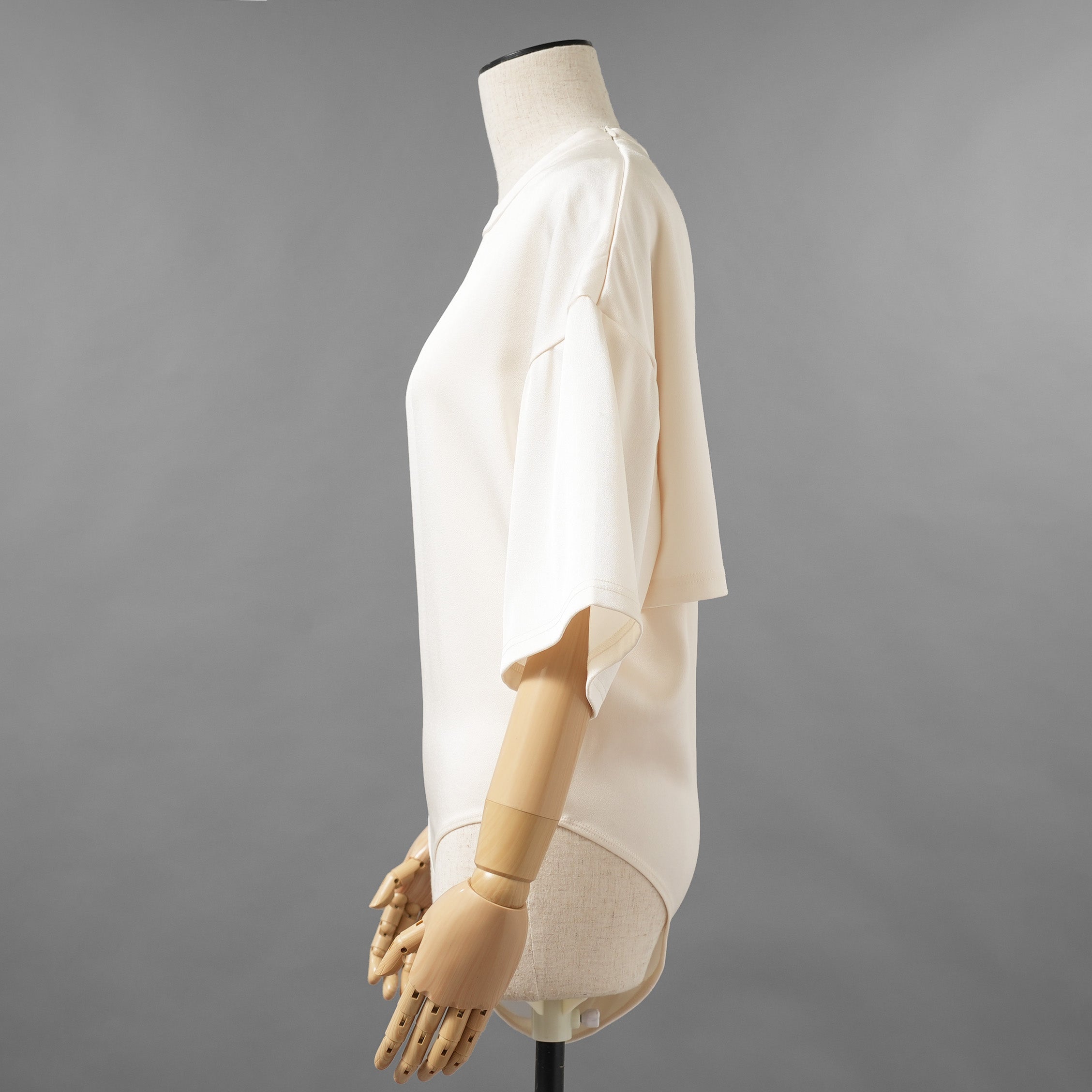 KANAKO SAKAI カナコ サカイ / 24SS SATIN BODYSUIT サテン ボディスーツ 半袖Tシャツ / KS2401035 / size 36 ( OFF WHITE ) レディース